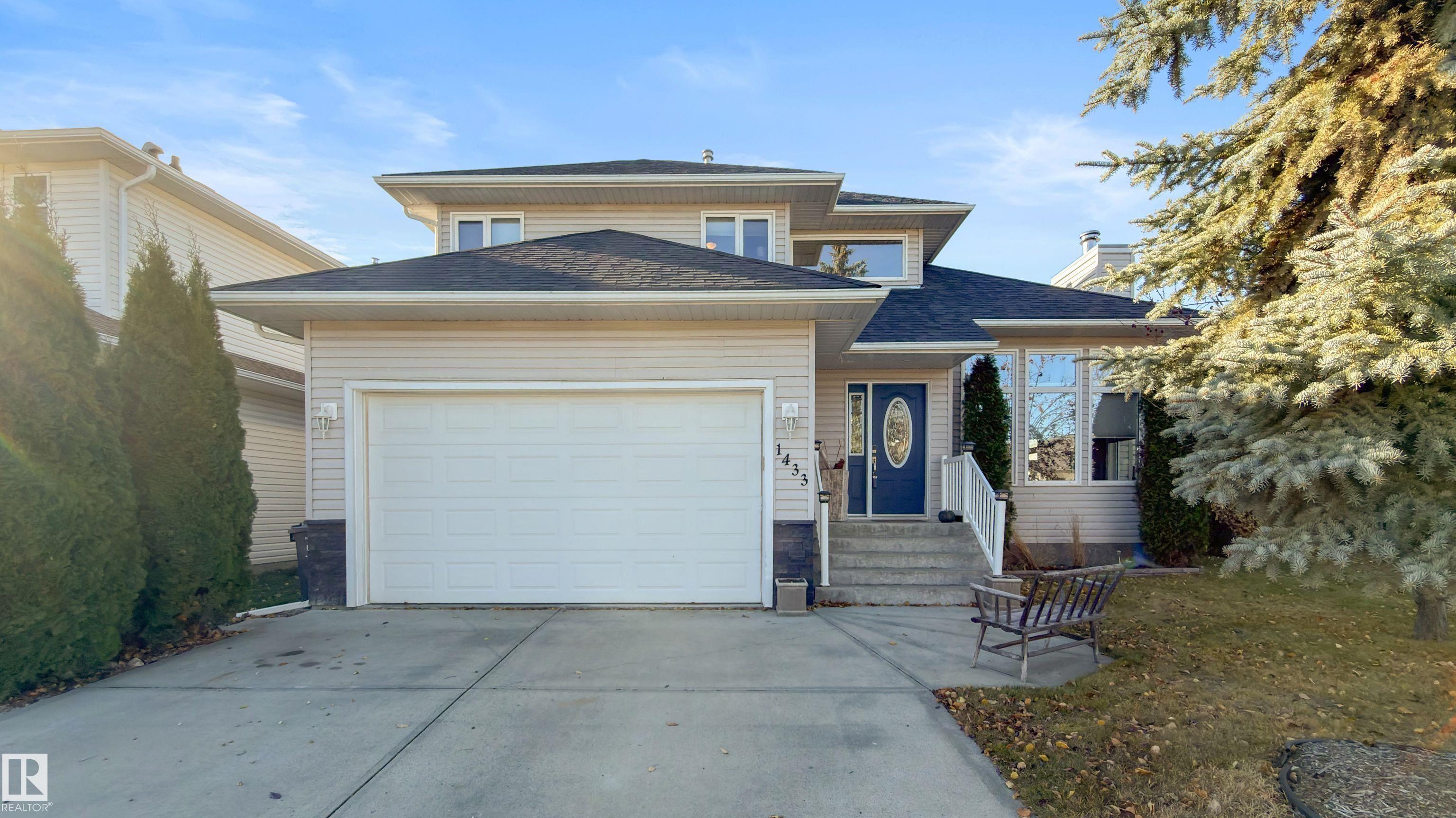 1433 HIGHWOOD Boulevard, E4464348, Alberta,
