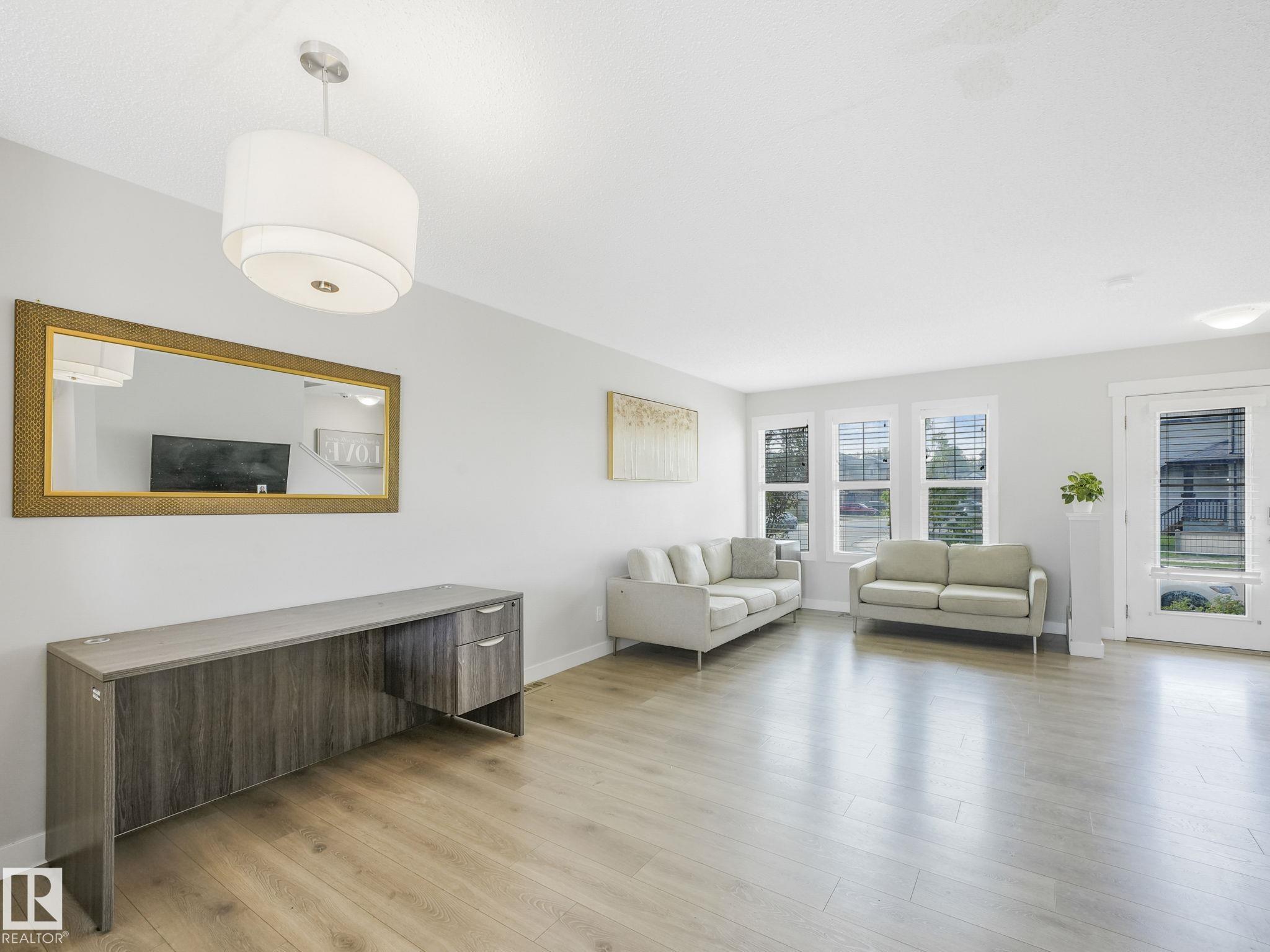 648 LEWIS GREENS Drive, E4464422, Alberta,