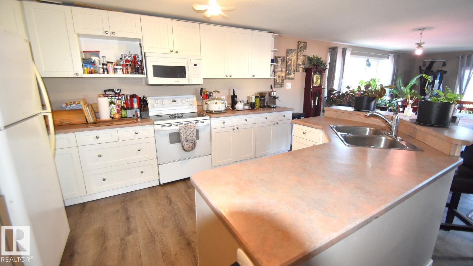 1259 Lake Vista Crescent, E4464525, Alberta,