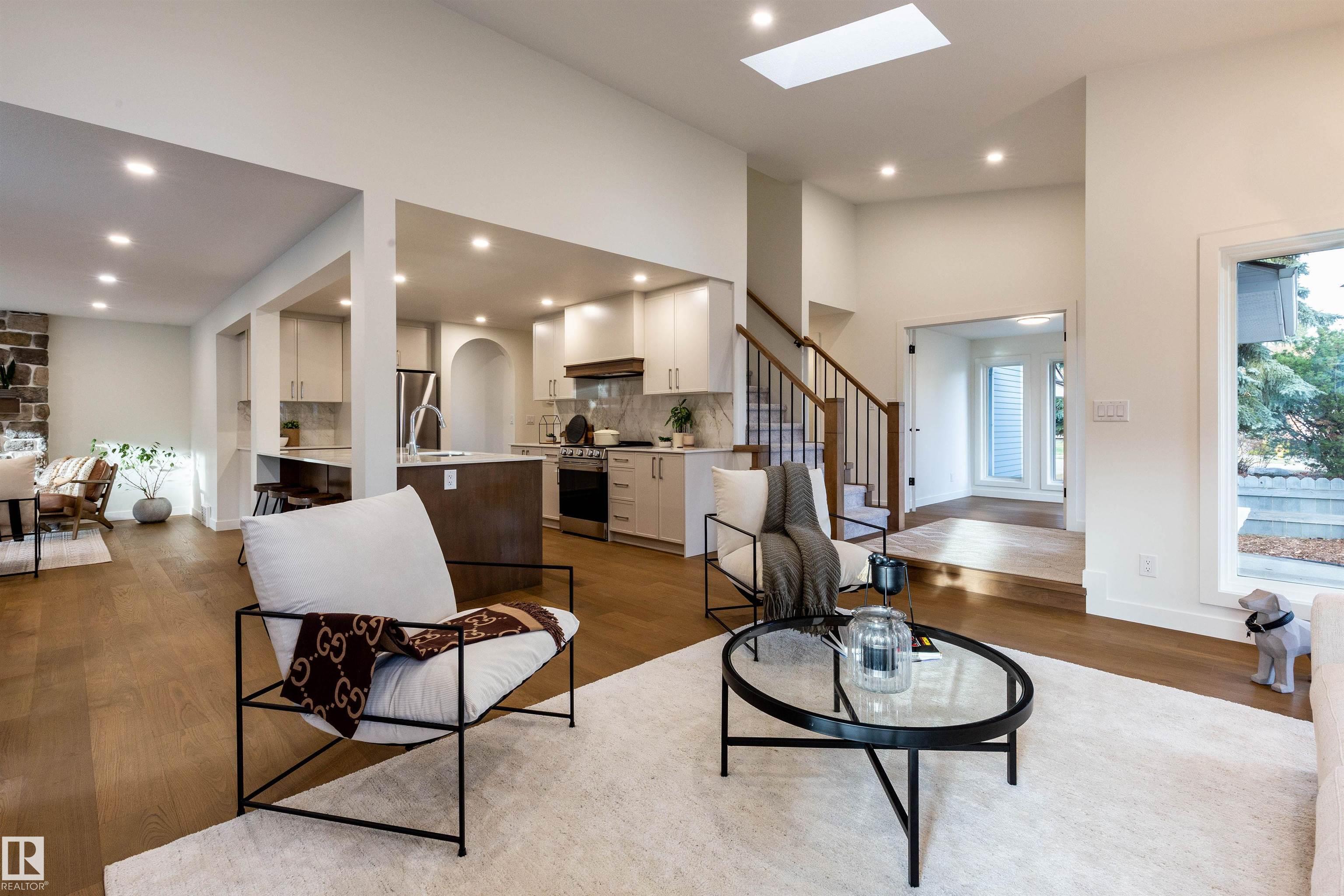 2 KIRKLEES Crescent, E4464720, Alberta,