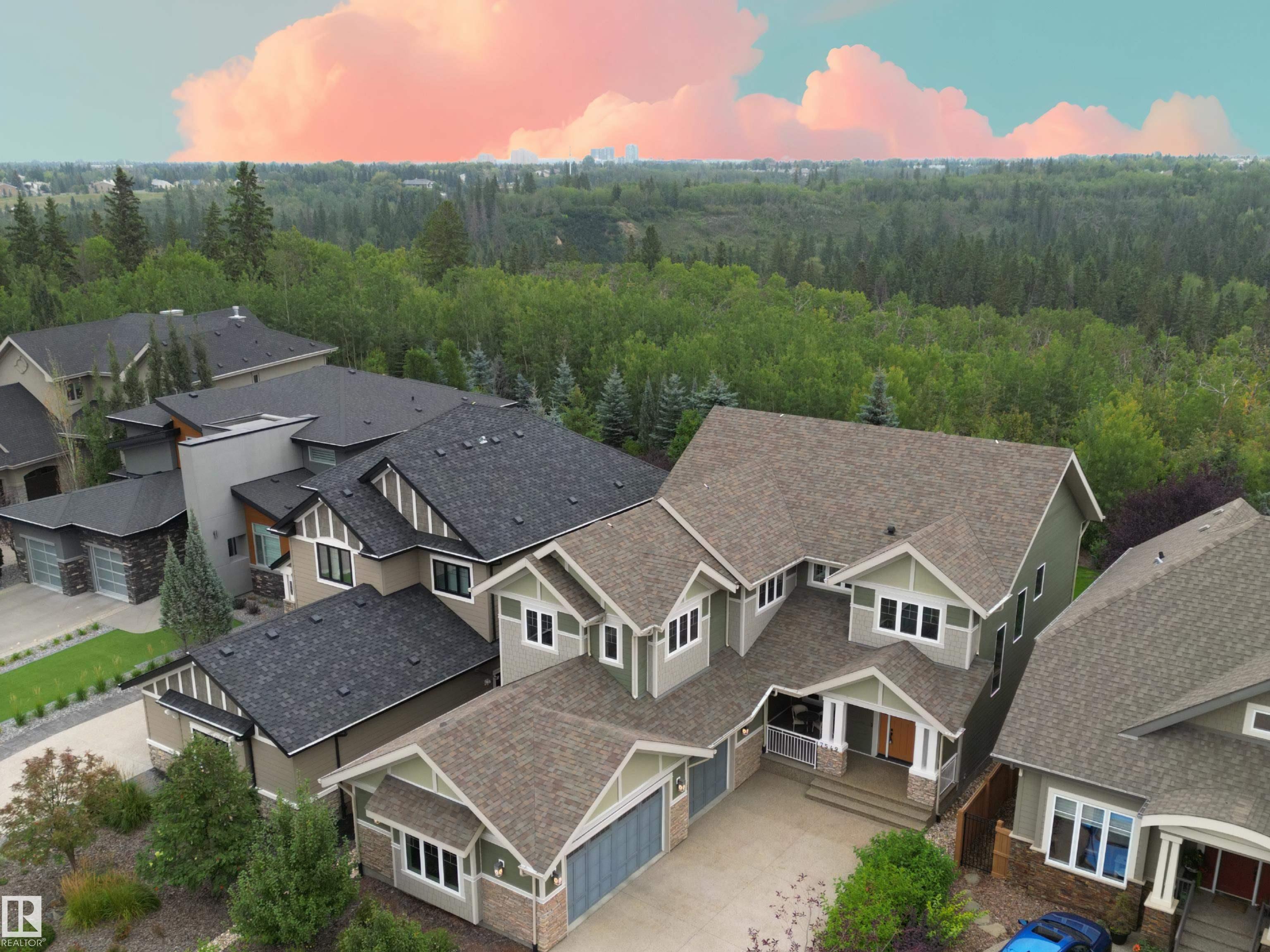 7549 MAY Common, E4464800, Alberta,