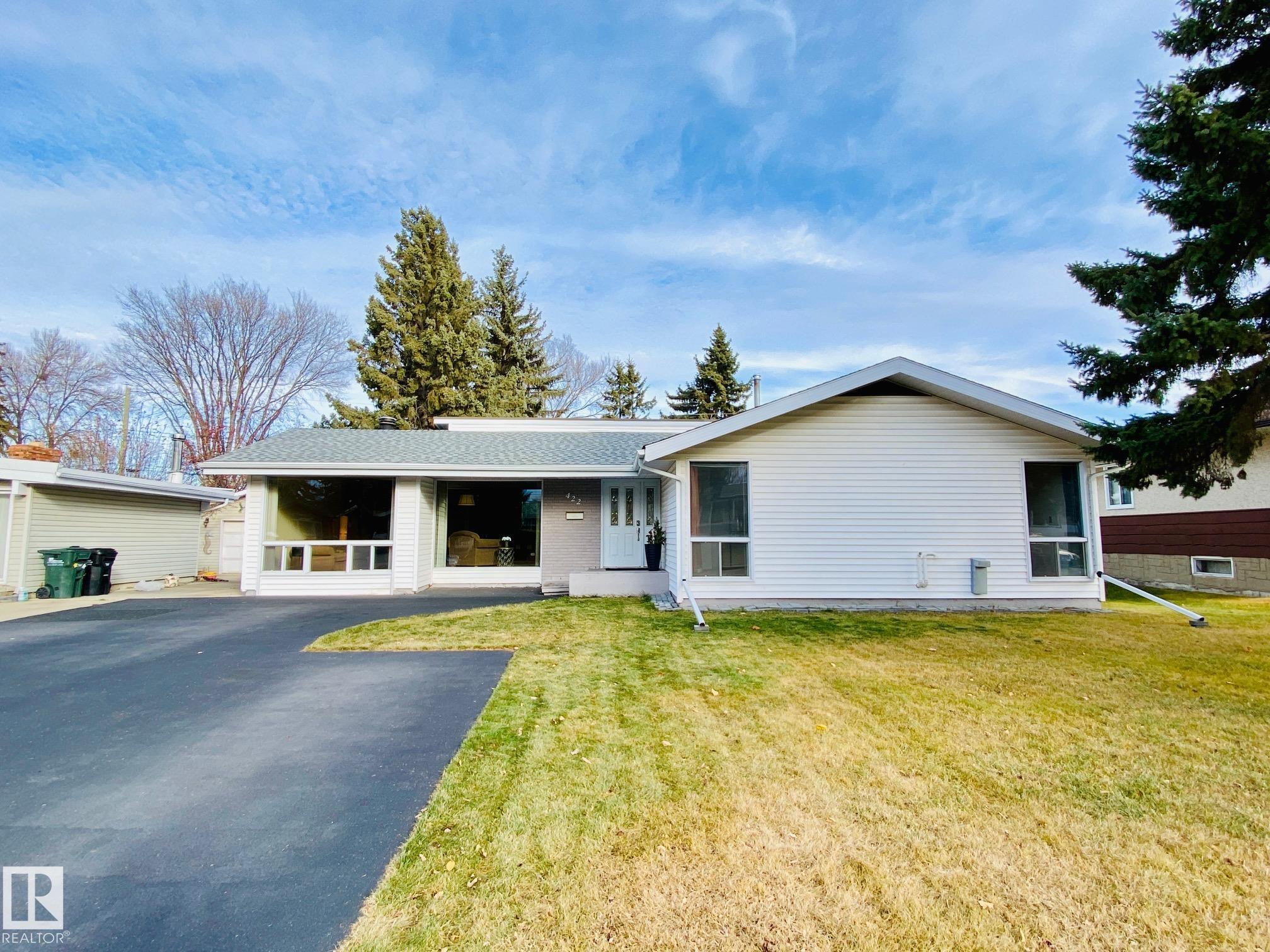 422 EVERGREEN Street, E4464806, Alberta,