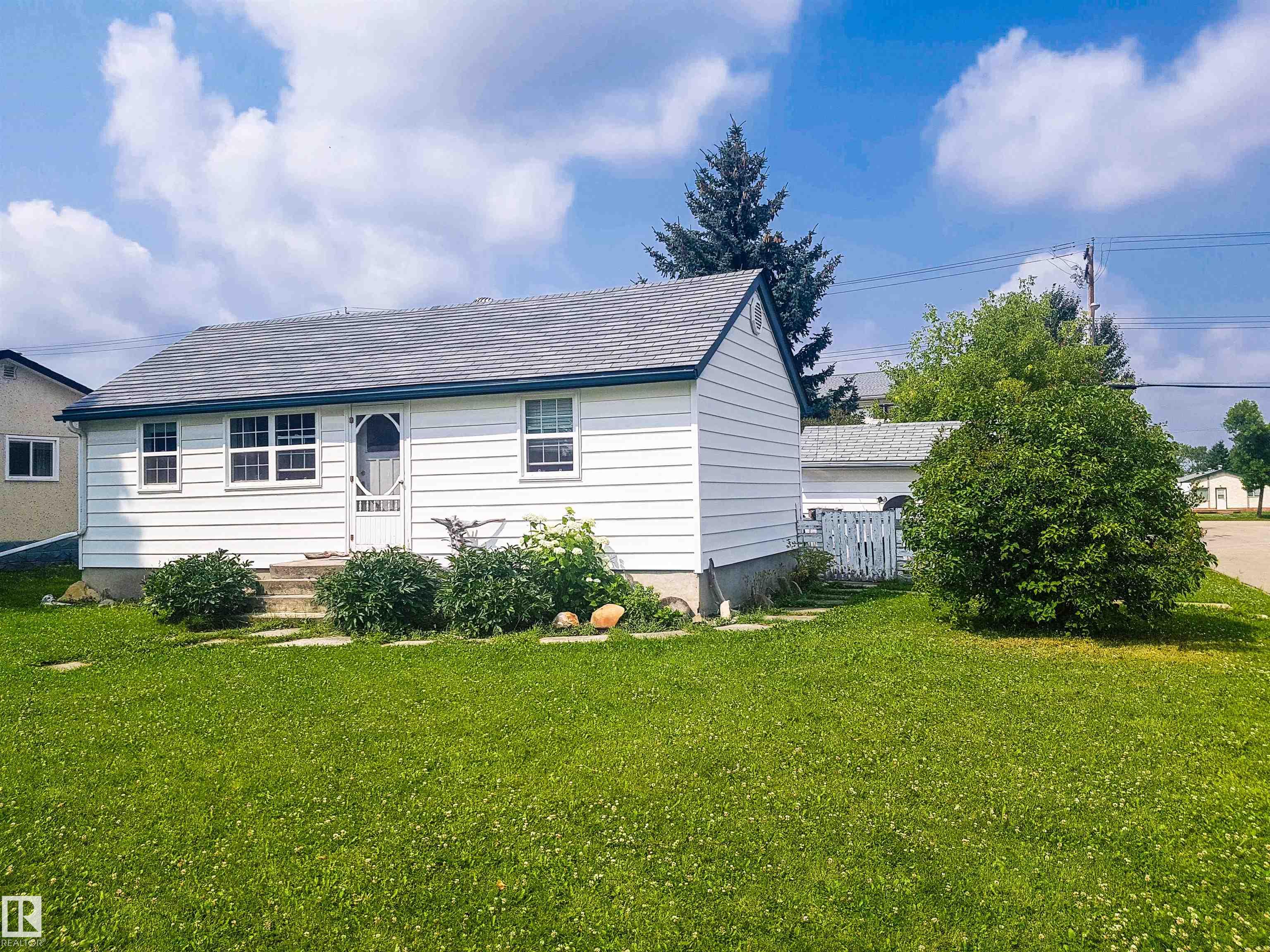 4804 49 Avenue, E4464853, Alberta,