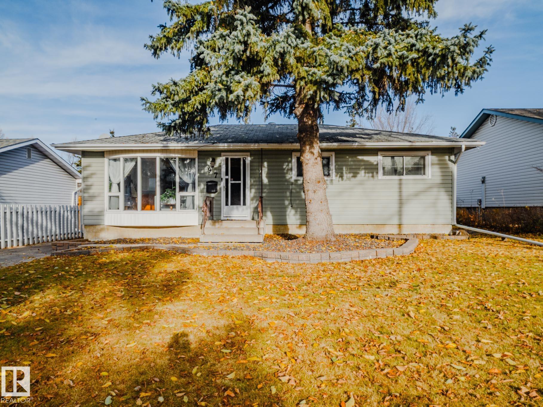 97 MARION Drive, E4464863, Alberta,