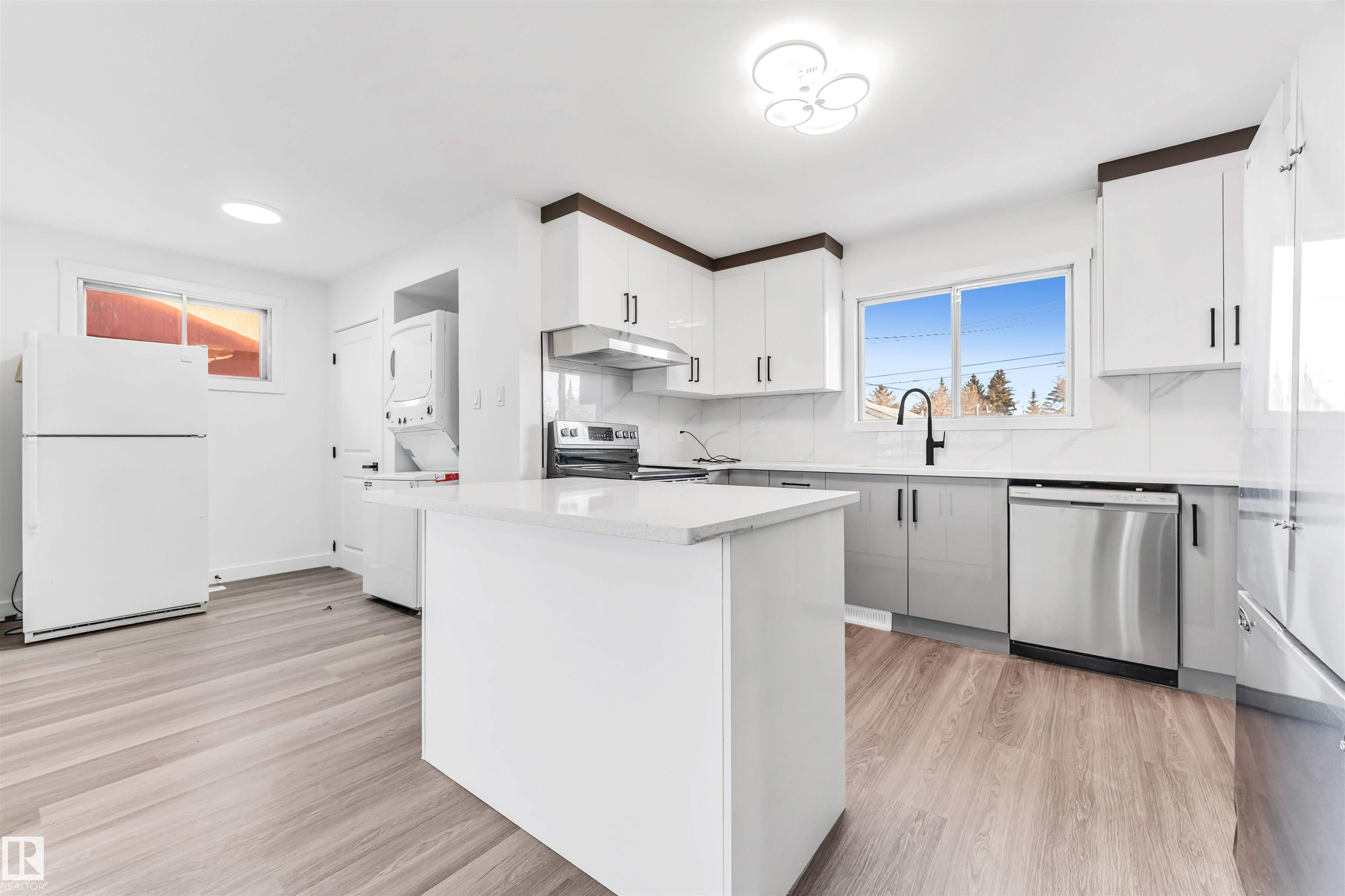 Third View of 10751 164 Street, Mayfield, Edmonton, Alberta, T5P 3S1