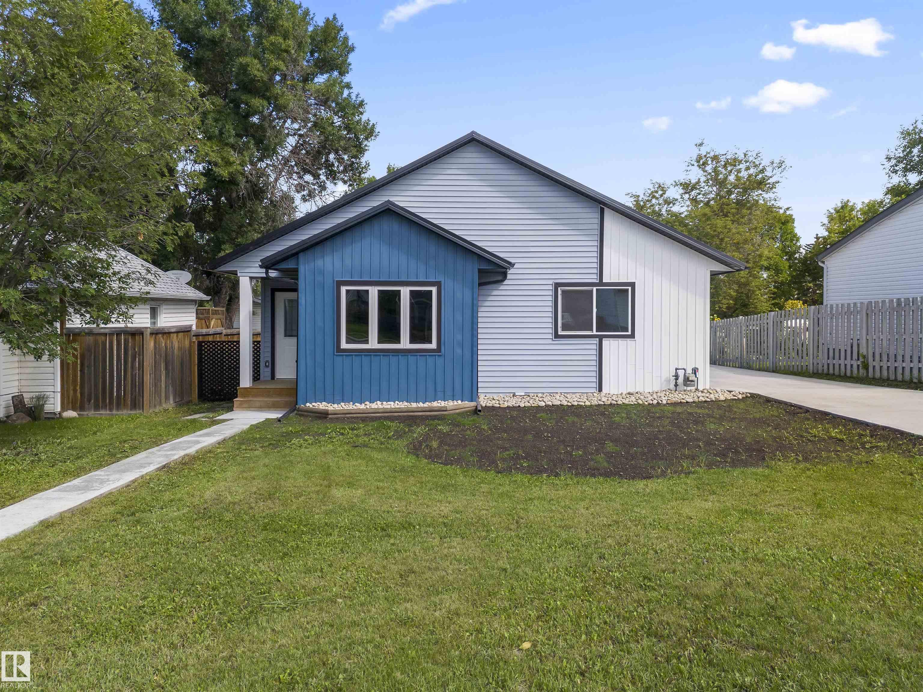 5032 55 AVE, E4465091, Alberta,