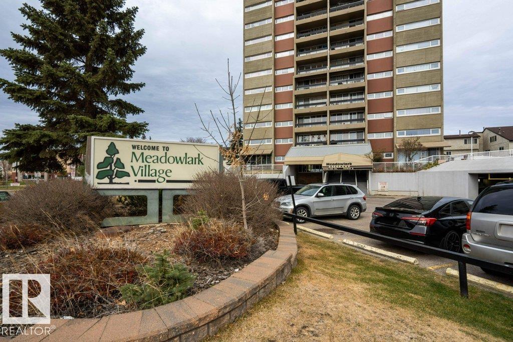 Third View of 13 8745 165 Street, West Meadowlark Park, Edmonton, Alberta, T5R 2R7