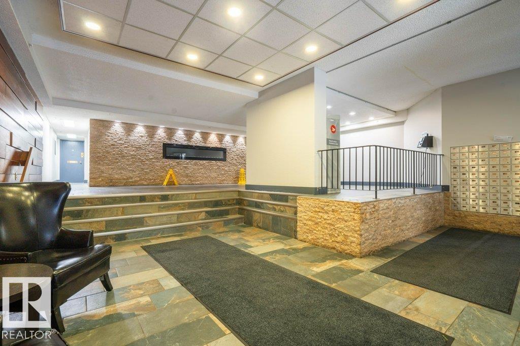 Fourth View of 13 8745 165 Street, West Meadowlark Park, Edmonton, Alberta, T5R 2R7