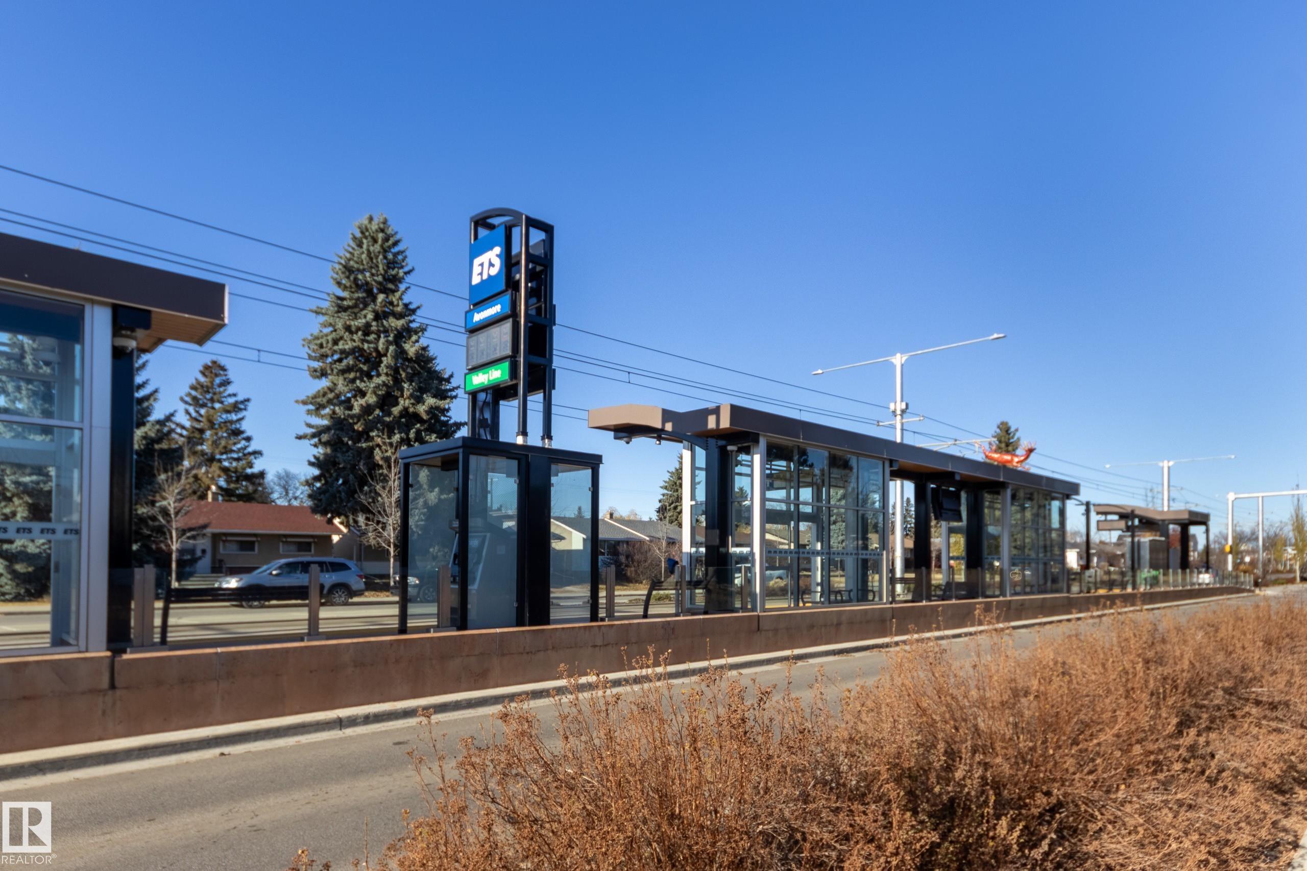 Third View of 7315 83 Street, Avonmore, Edmonton, Alberta, T6C 2Y5