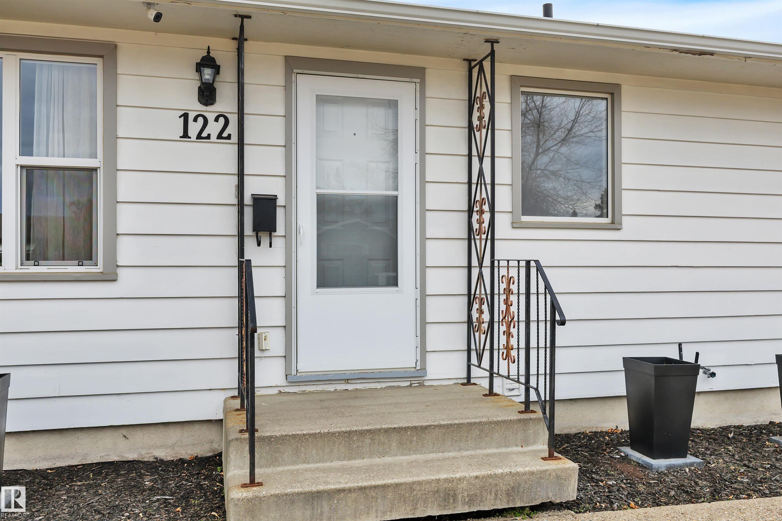 Fourth View of 122 MAPLE Crescent, South Centennial, Wetaskiwin, Alberta, T9A 2E4