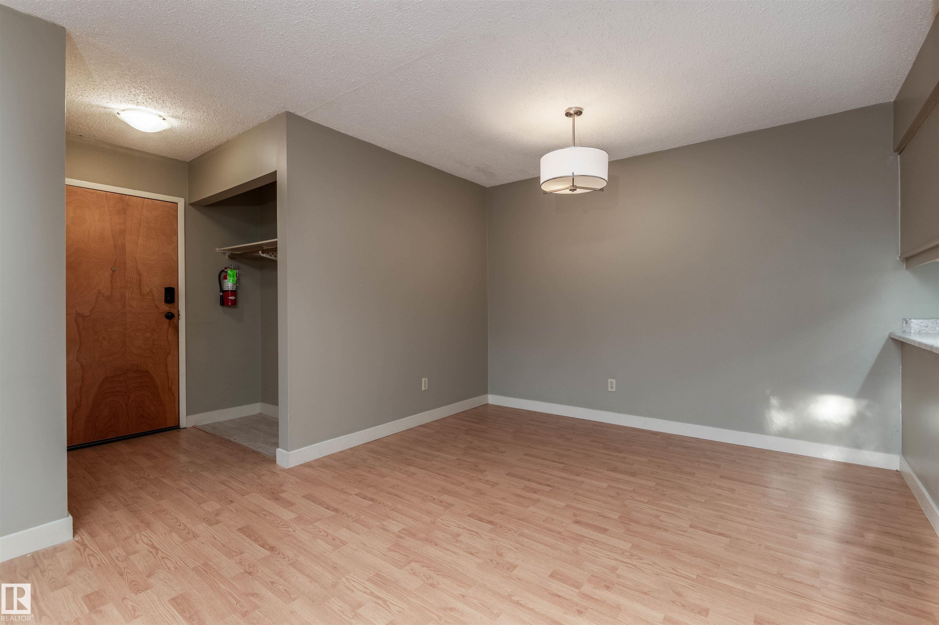 Fourth View of 208 22 ALPINE Place, Akinsdale, St. Albert, Alberta, T8N 3Y2