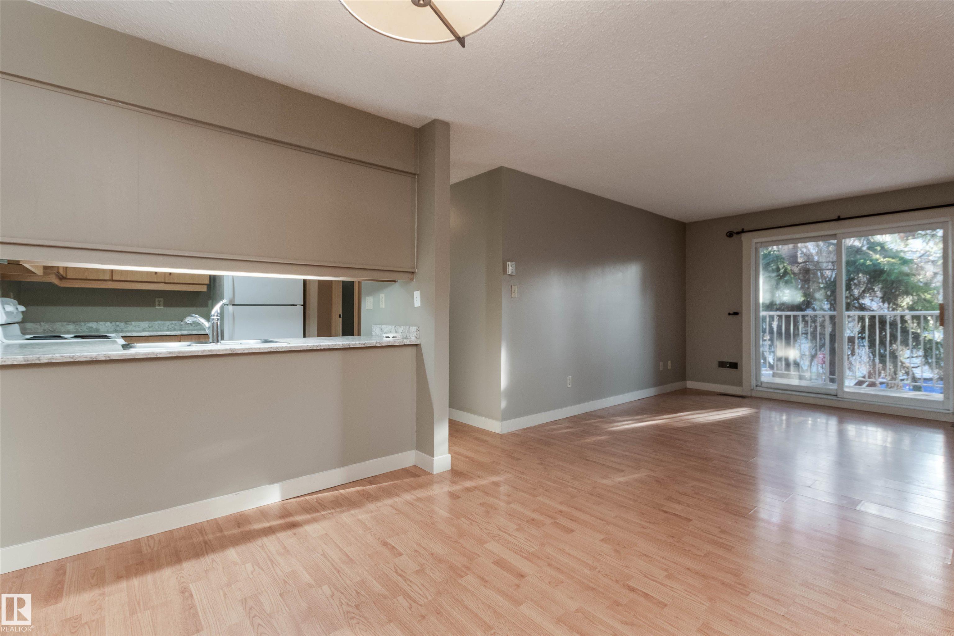 Fifth View of 208 22 ALPINE Place, Akinsdale, St. Albert, Alberta, T8N 3Y2