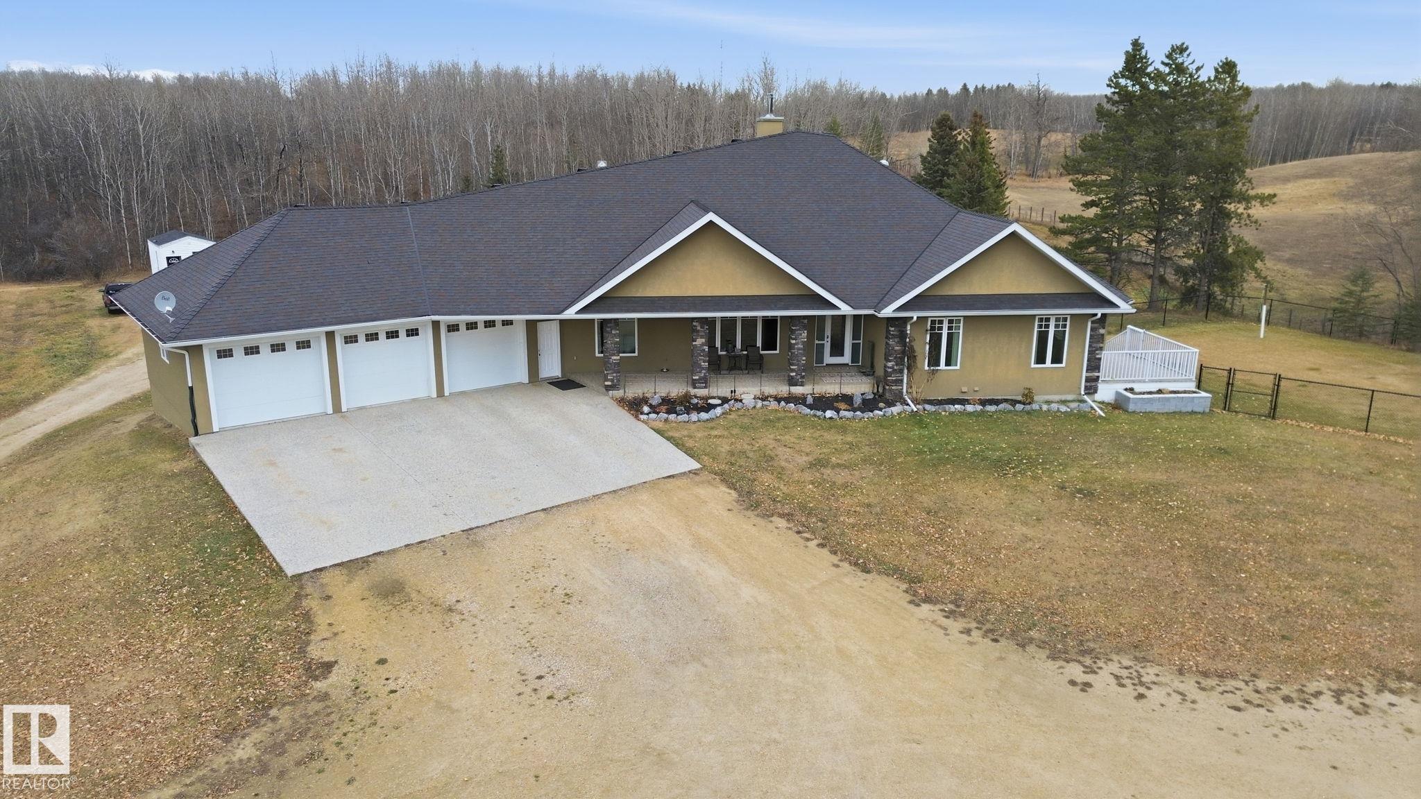 2012 PARKLAND Drive, E4465129, Alberta,