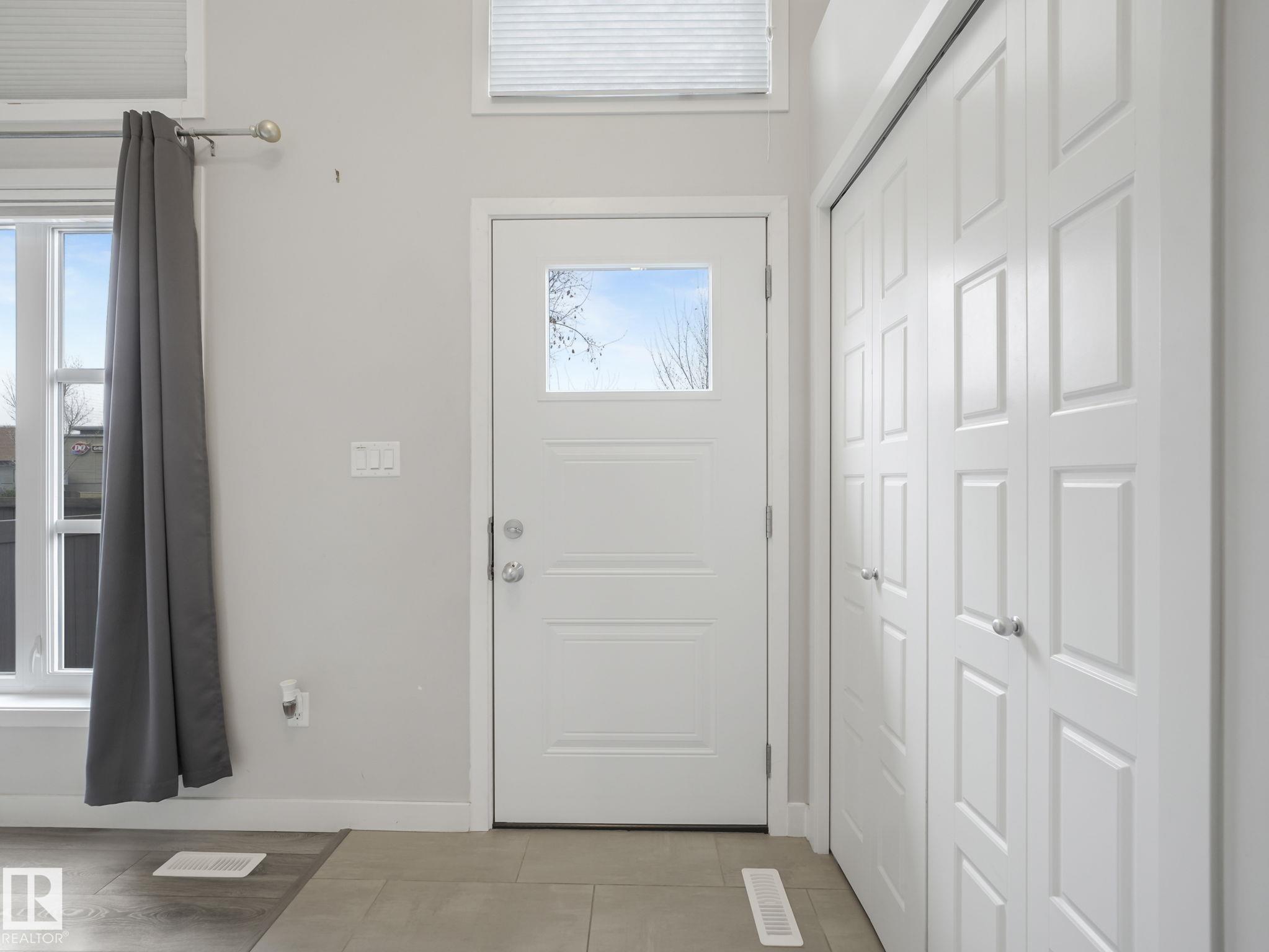 Fifth View of 11 4470 PROWSE Road, Paisley, Edmonton, Alberta, T6W 3R5