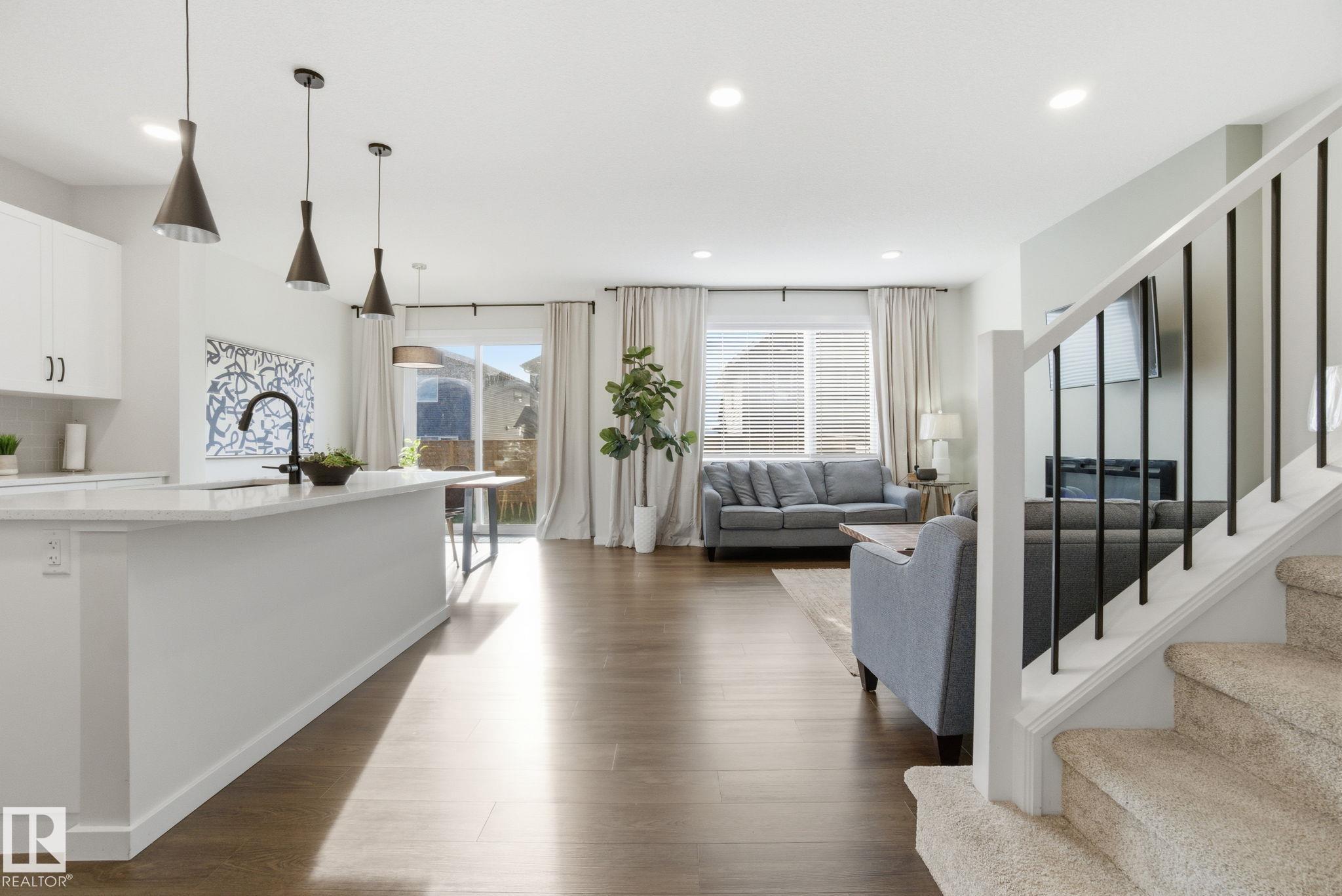 Fifth View of 99 ROYAL Street, Riverside (St. Albert), St. Albert, Alberta, T8N 7X4