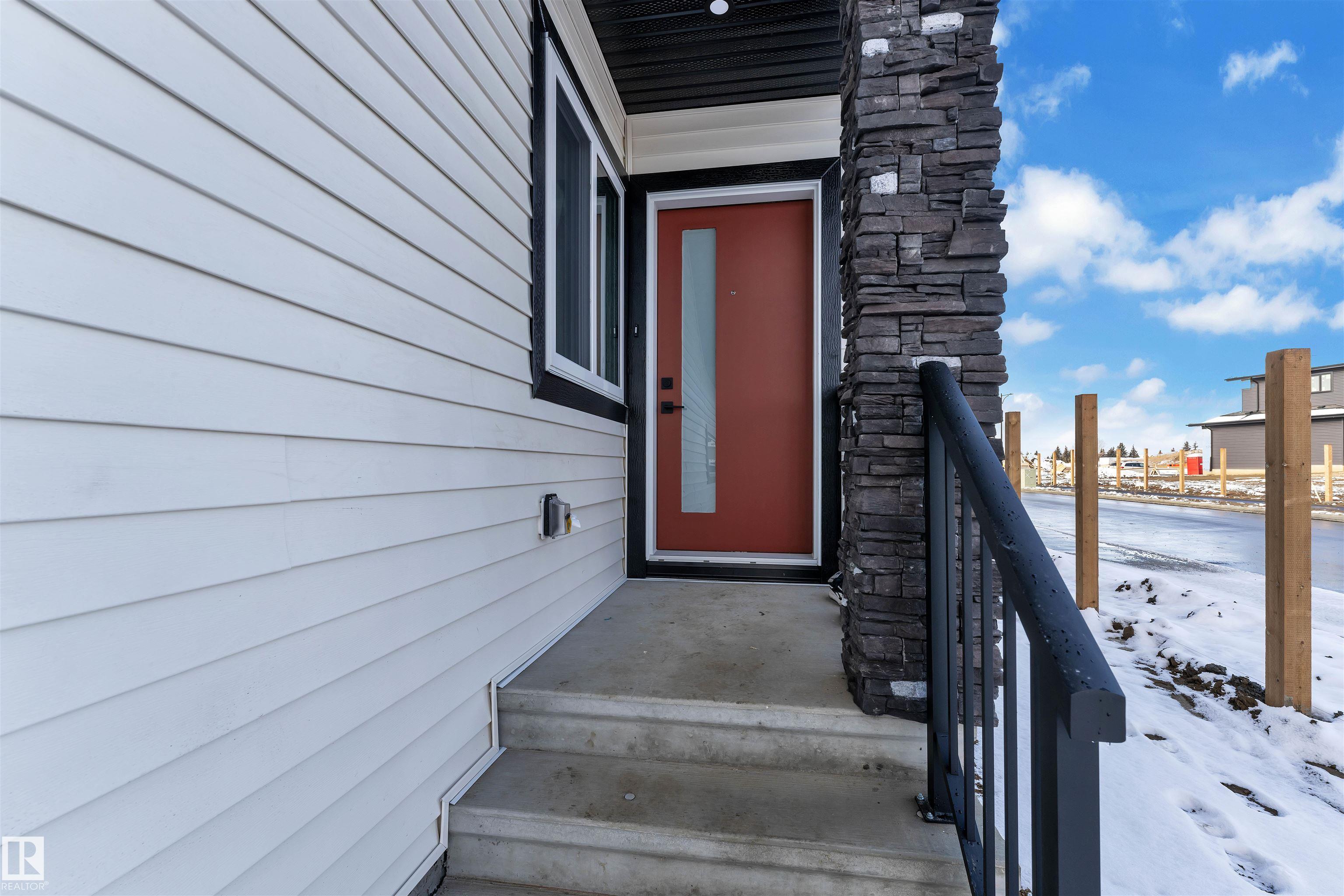 Fifth View of 1 Grayson Green, The Fairways_STPL, Stony Plain, Alberta, T7Z 0P3