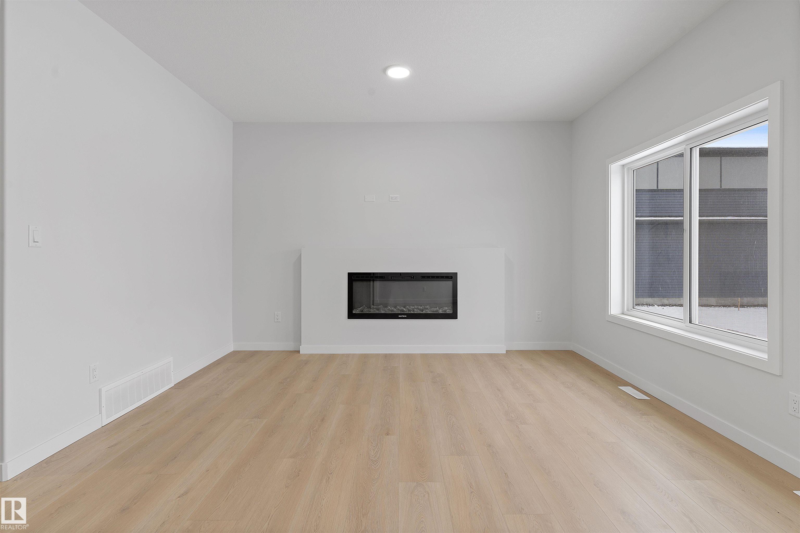 6385 King Wynd, E4465417, Alberta,