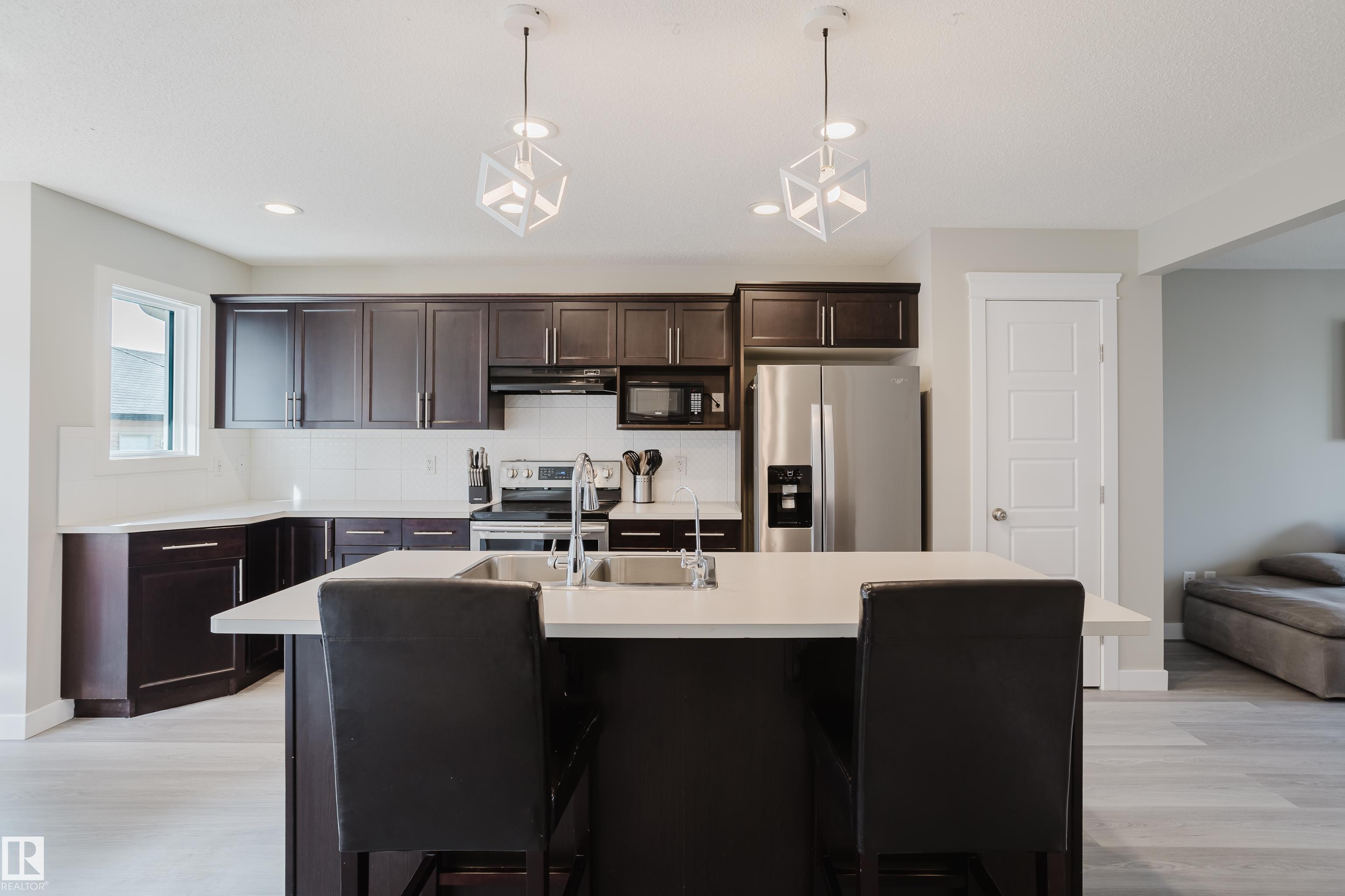 287 DESROCHERS Boulevard, E4465481, Alberta,