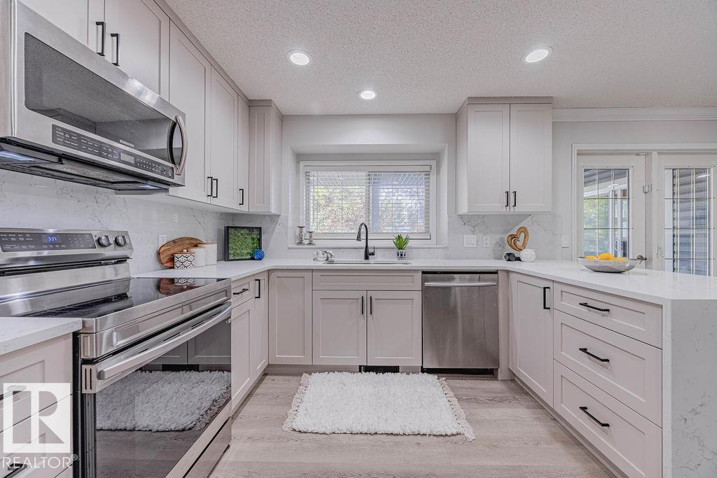 Second View of 10 ORIOLE Court, Oakmont, St. Albert, Alberta, T8N 6L7