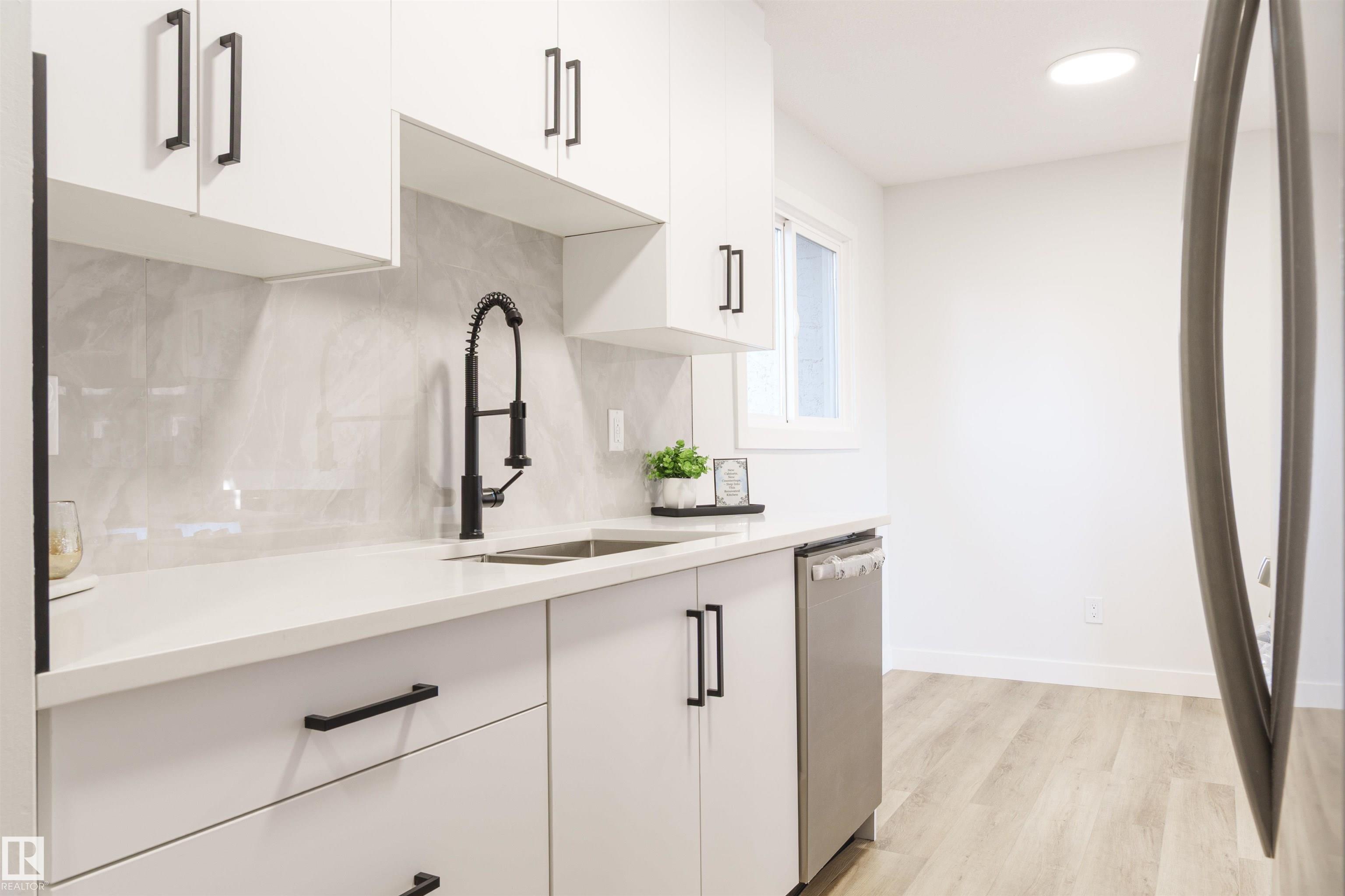 Third View of 18418 62B Avenue, Ormsby Place, Edmonton, Alberta, T5T 2N7