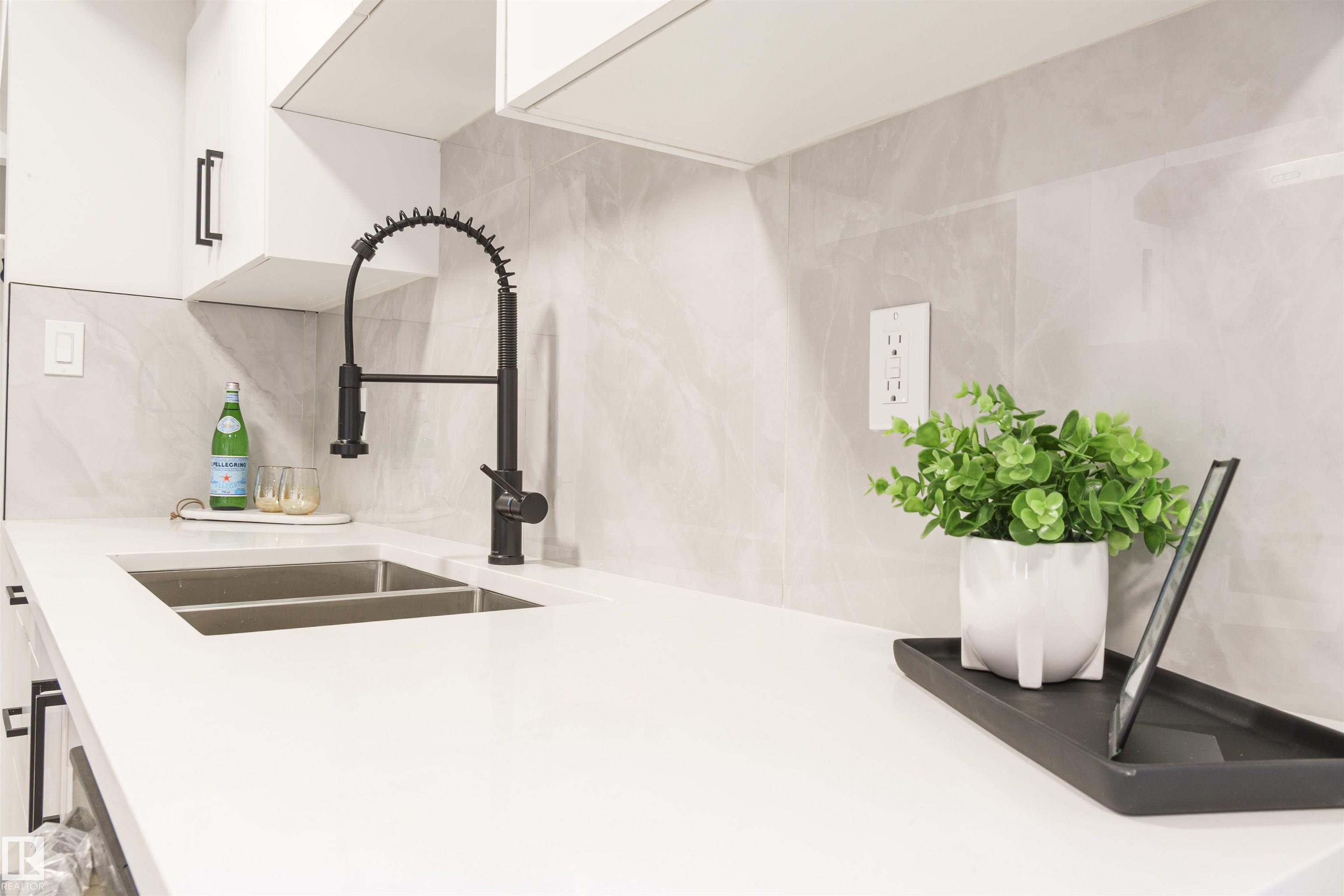 Fourth View of 18418 62B Avenue, Ormsby Place, Edmonton, Alberta, T5T 2N7