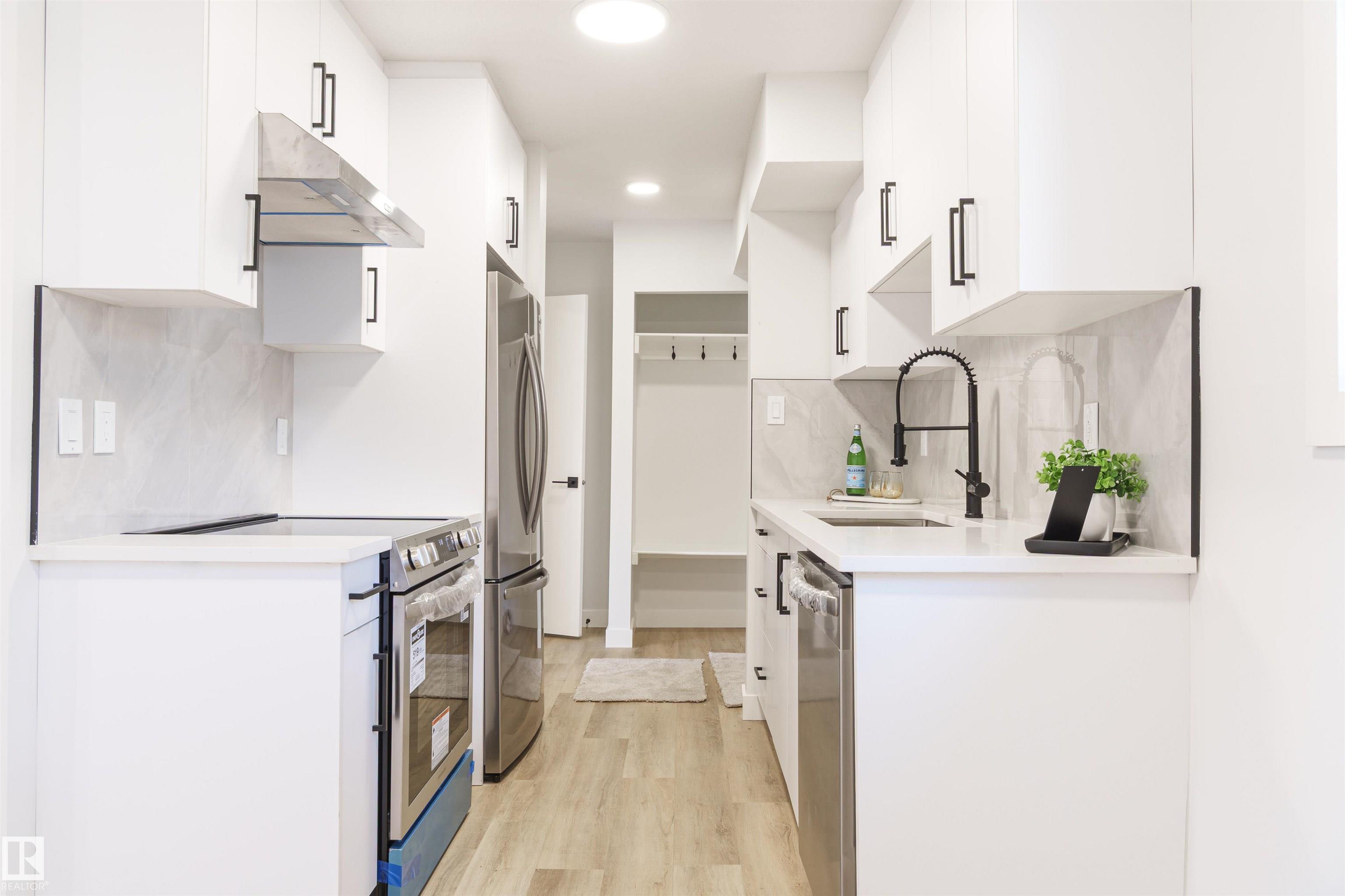 Fifth View of 18418 62B Avenue, Ormsby Place, Edmonton, Alberta, T5T 2N7