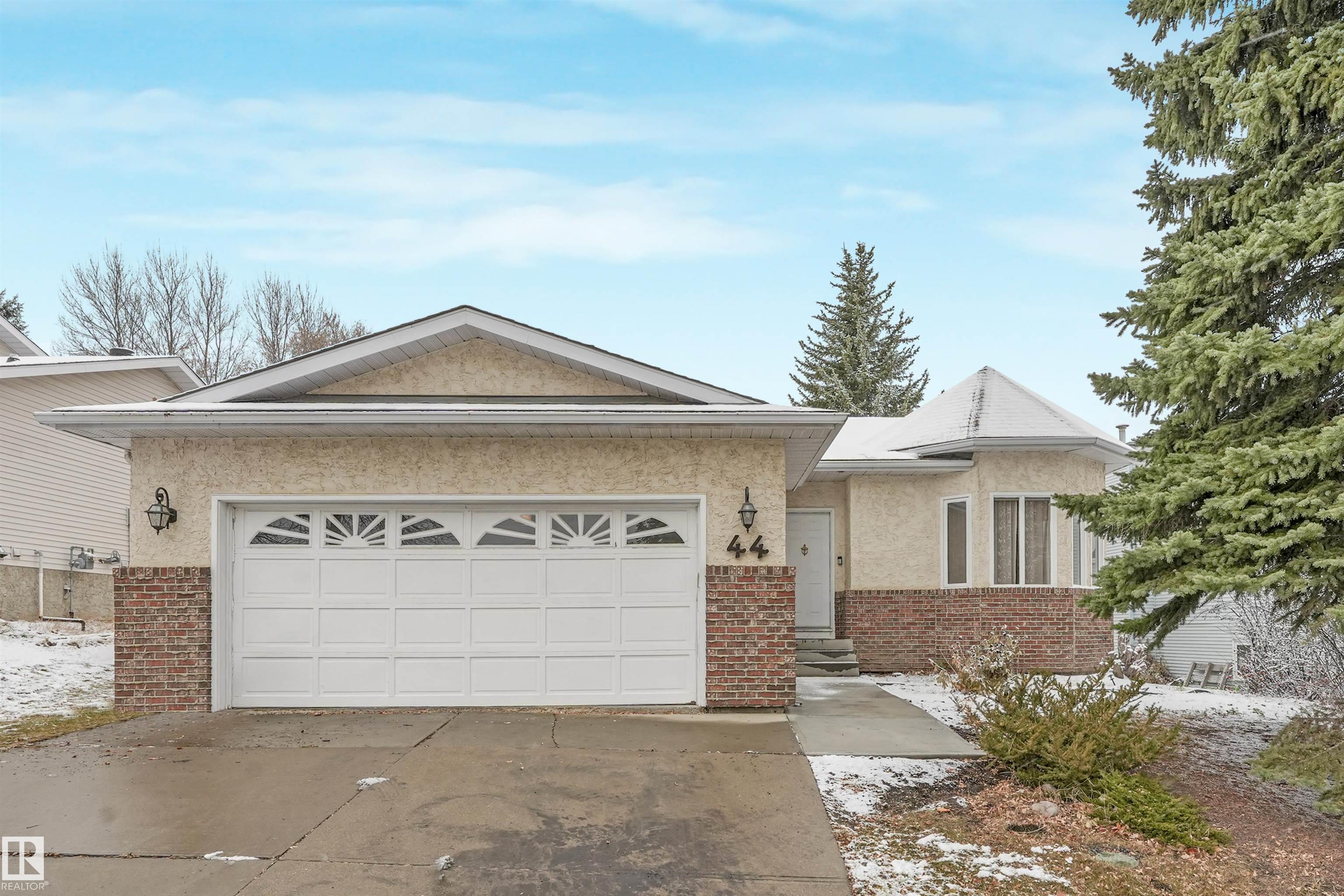 Main View of 44 LENNOX Drive, Lacombe Park, St. Albert, Alberta, T8N 4L4