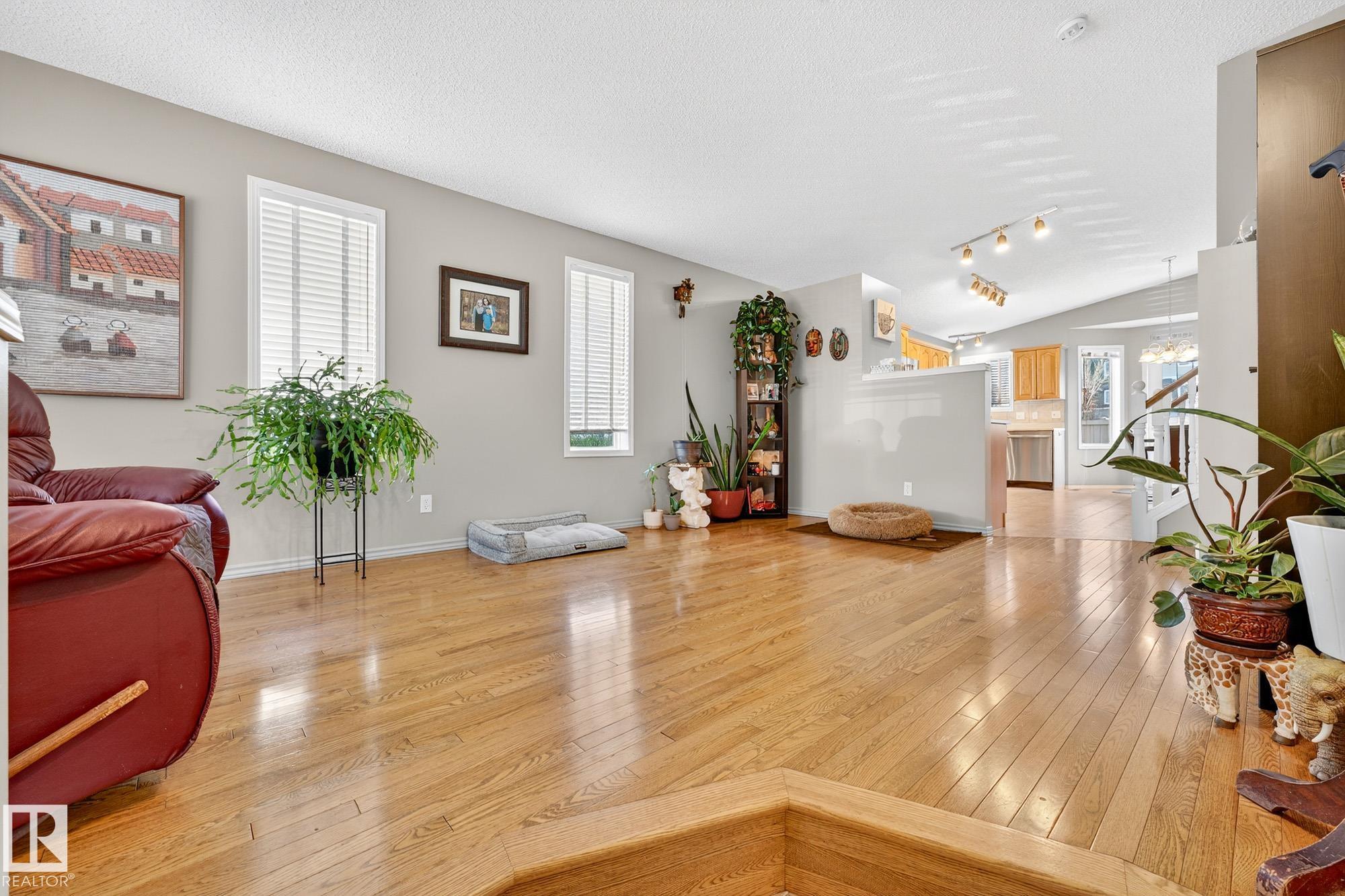 Fourth View of 8304 170 Avenue, Klarvatten, Edmonton, Alberta, T5Z 3G8