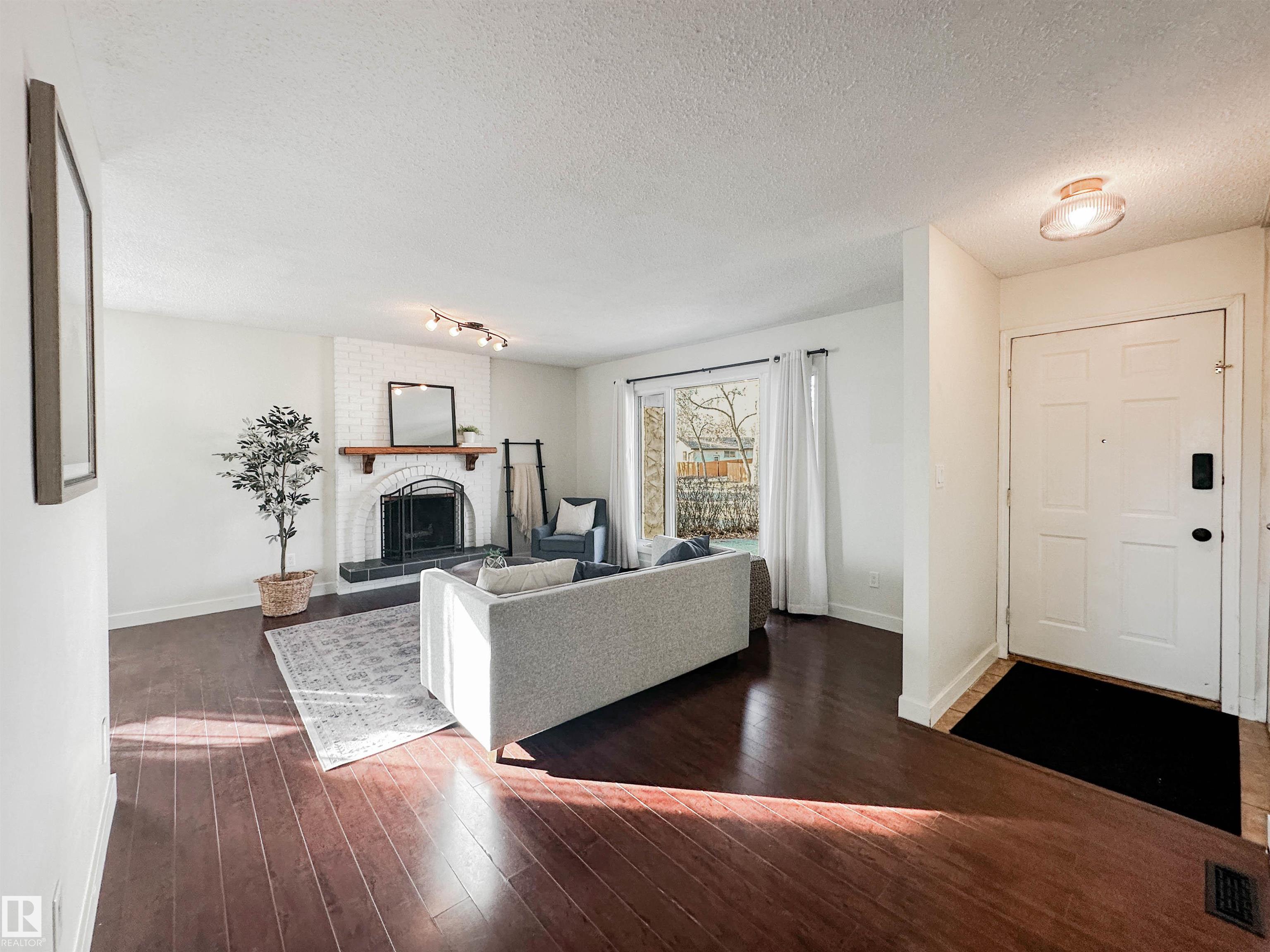 Fifth View of 9 LONGVIEW Crescent, Lacombe Park, St. Albert, Alberta, T8N 2W1