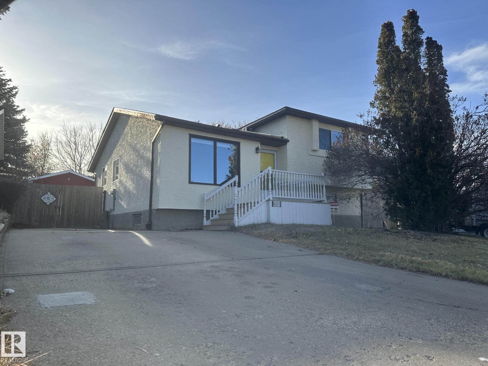 4211 30 Avenue, E4465681, Alberta,