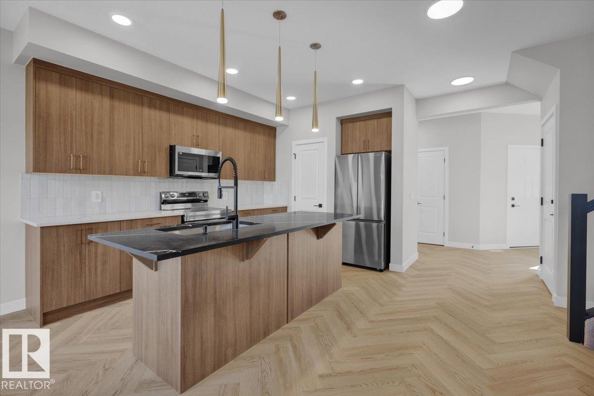 Fifth View of 8242 KIRIAK Loop, Keswick, Edmonton, Alberta, T6W 5S2