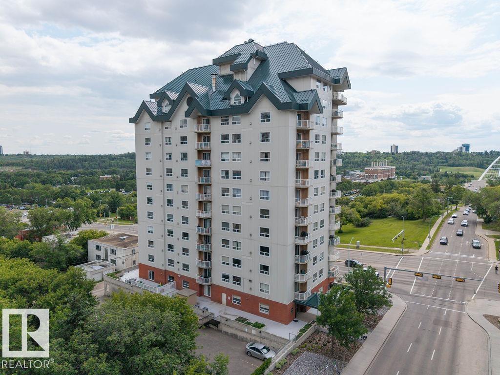 Second View of 9707 105 Street, Downtown (Edmonton), Edmonton, Alberta, T5K 2Y4