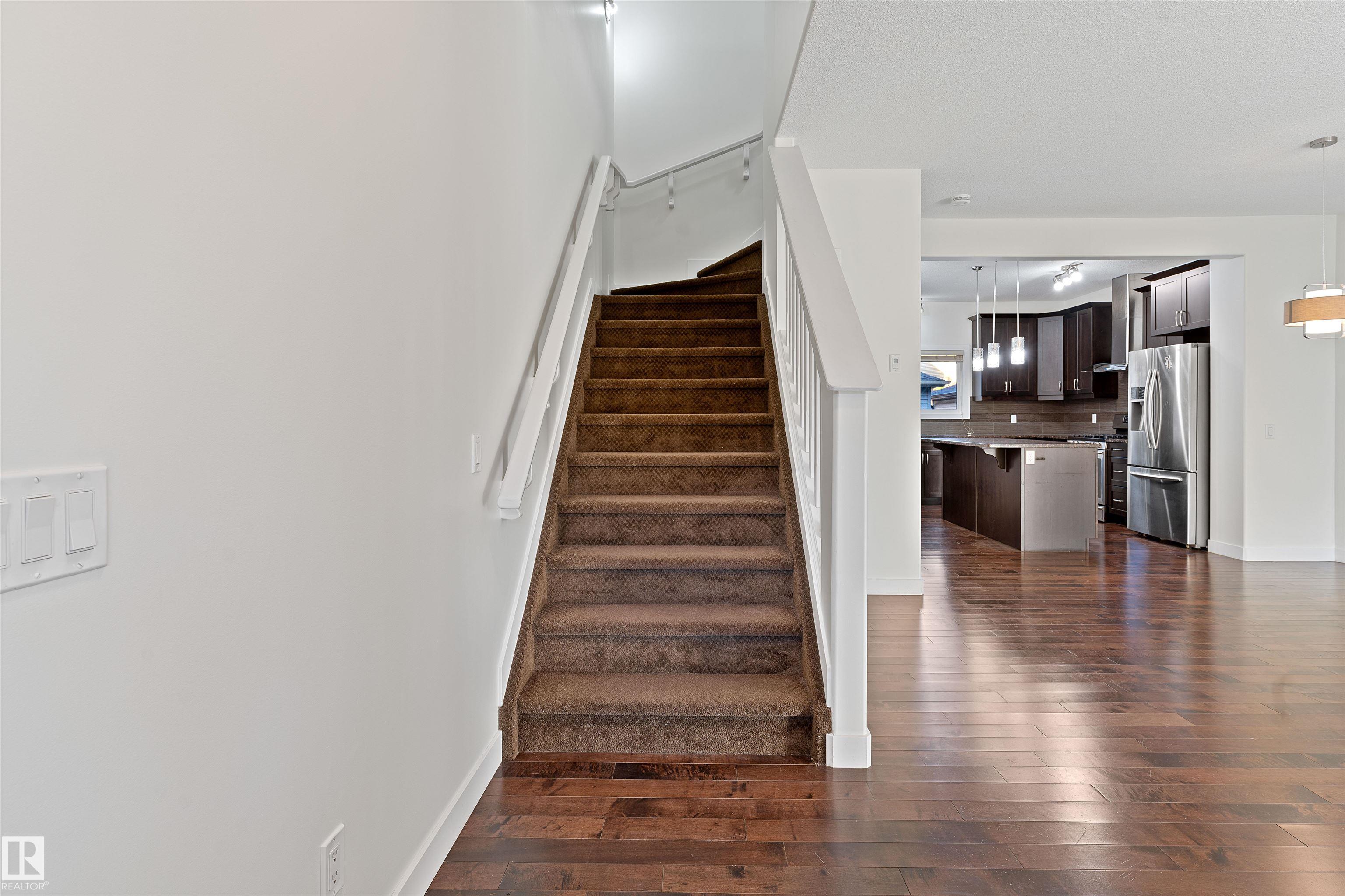 Third View of 3120 PAISLEY Road, Paisley, Edmonton, Alberta, T6W 2W8