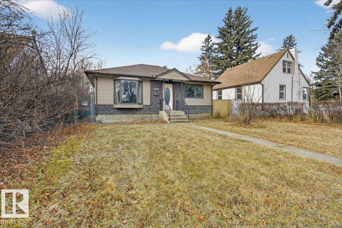 Second View of 12326 102 Street, Westwood (Edmonton), Edmonton, Alberta, T5G 2H4