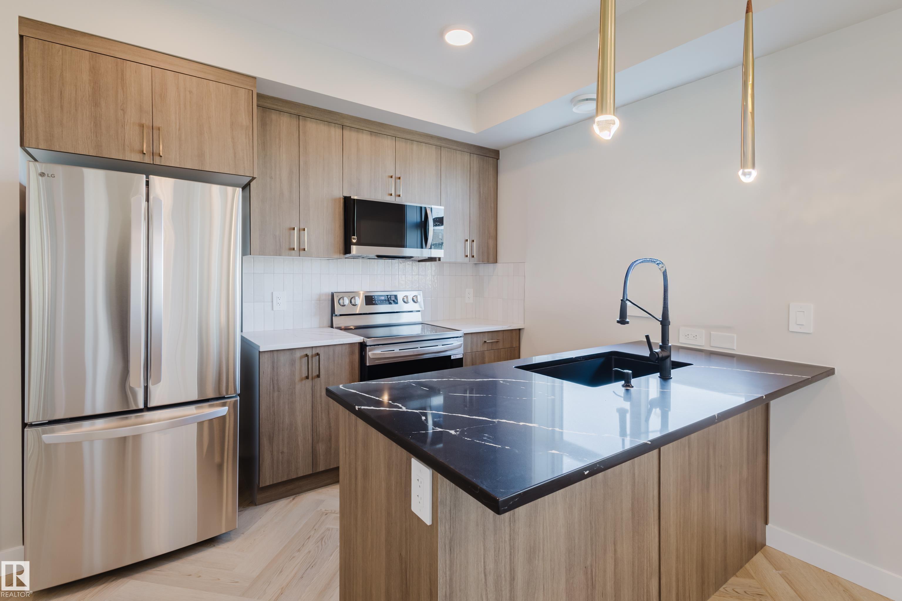 42 16231 19 Avenue, E4465833, Alberta,