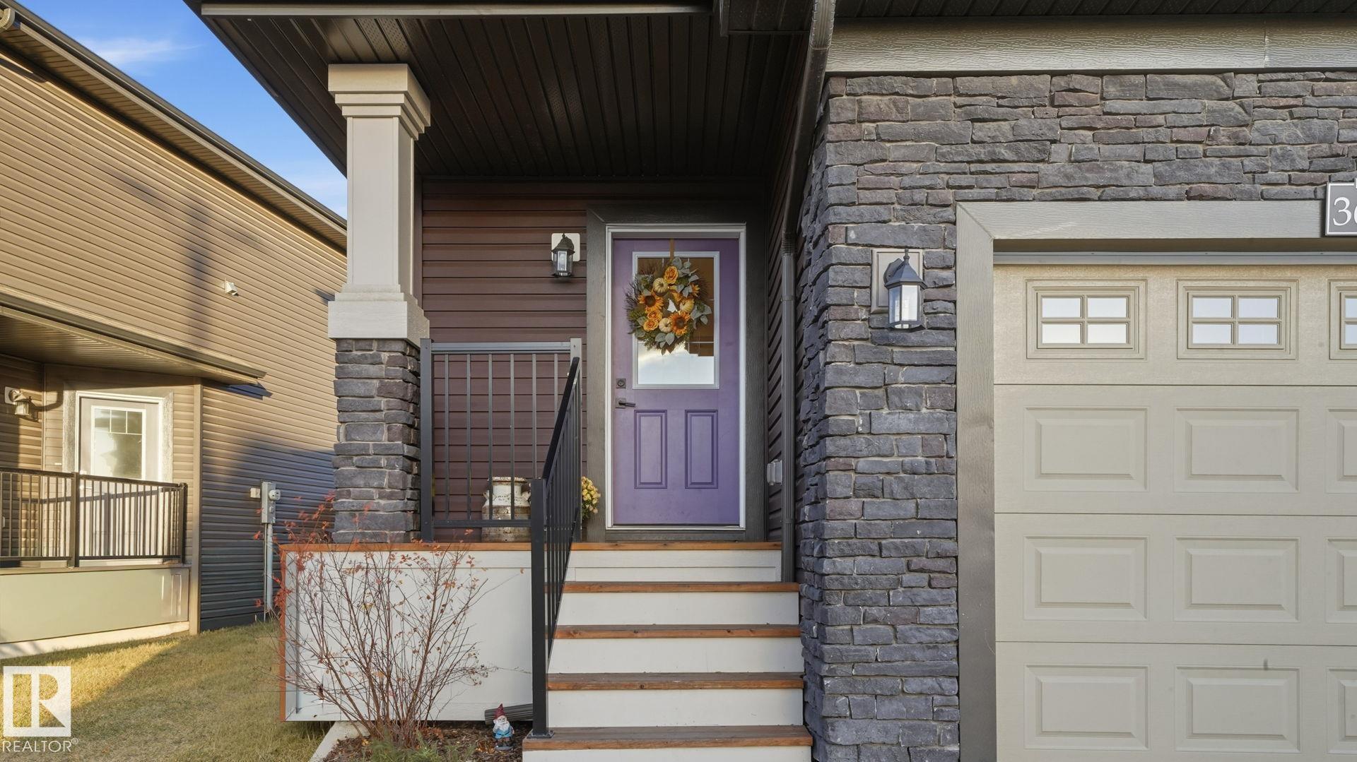 368 SAVOY Crescent, E4465841, Alberta,