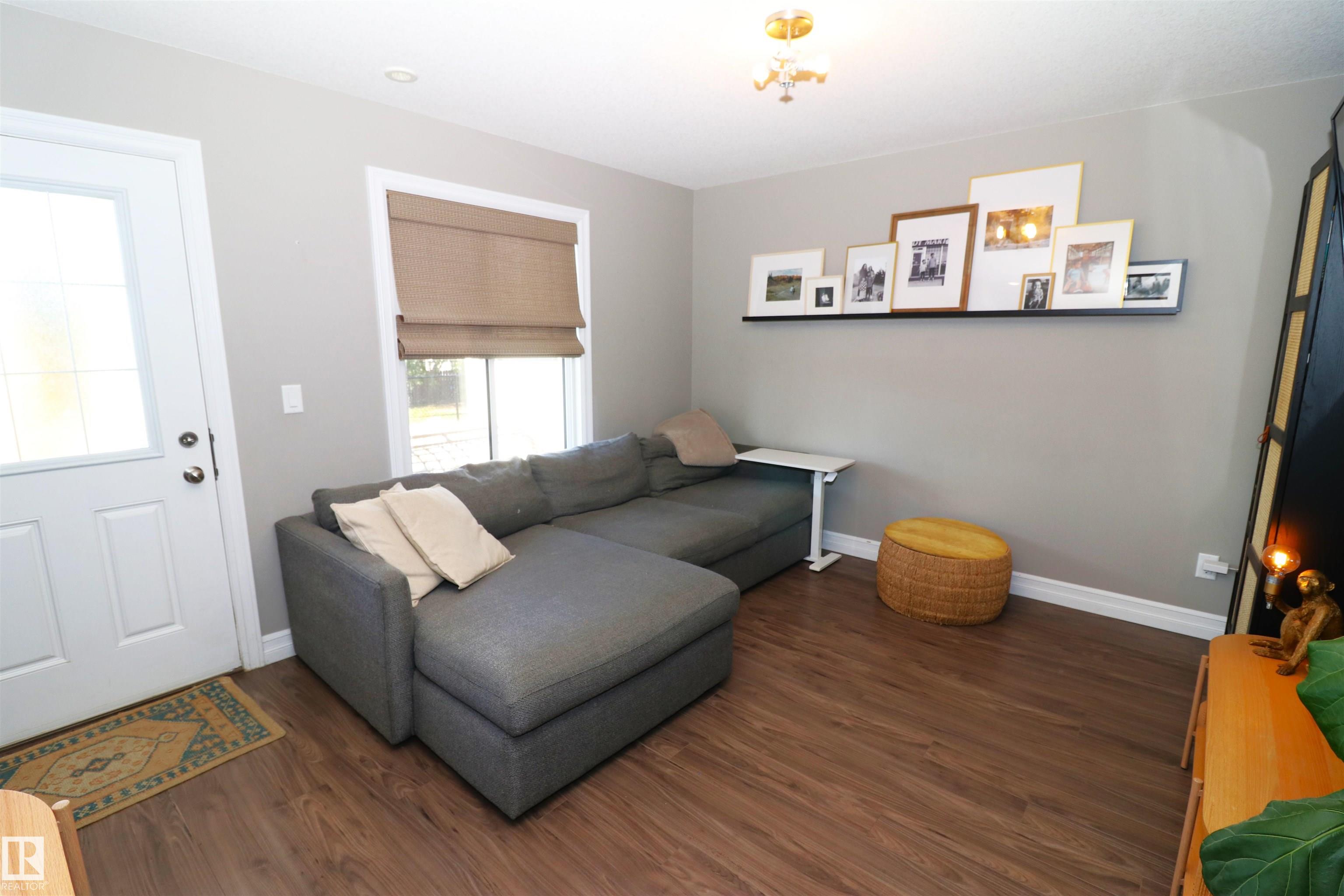 Fifth View of 1508 105 Street, Bearspaw (Edmonton), Edmonton, Alberta, T6J 5R8