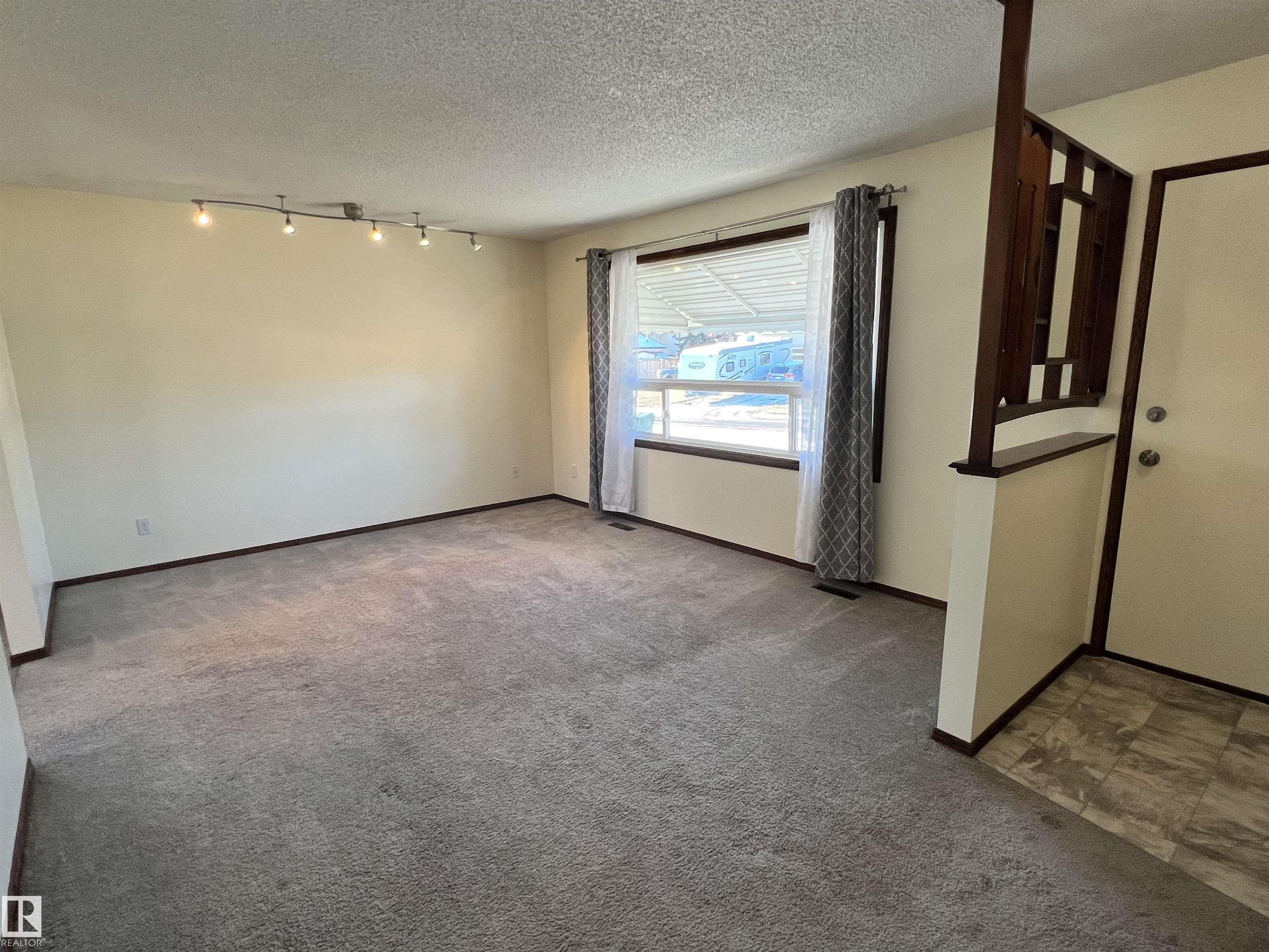 Third View of Morinville, Morinville, Alberta, T8R 1C9