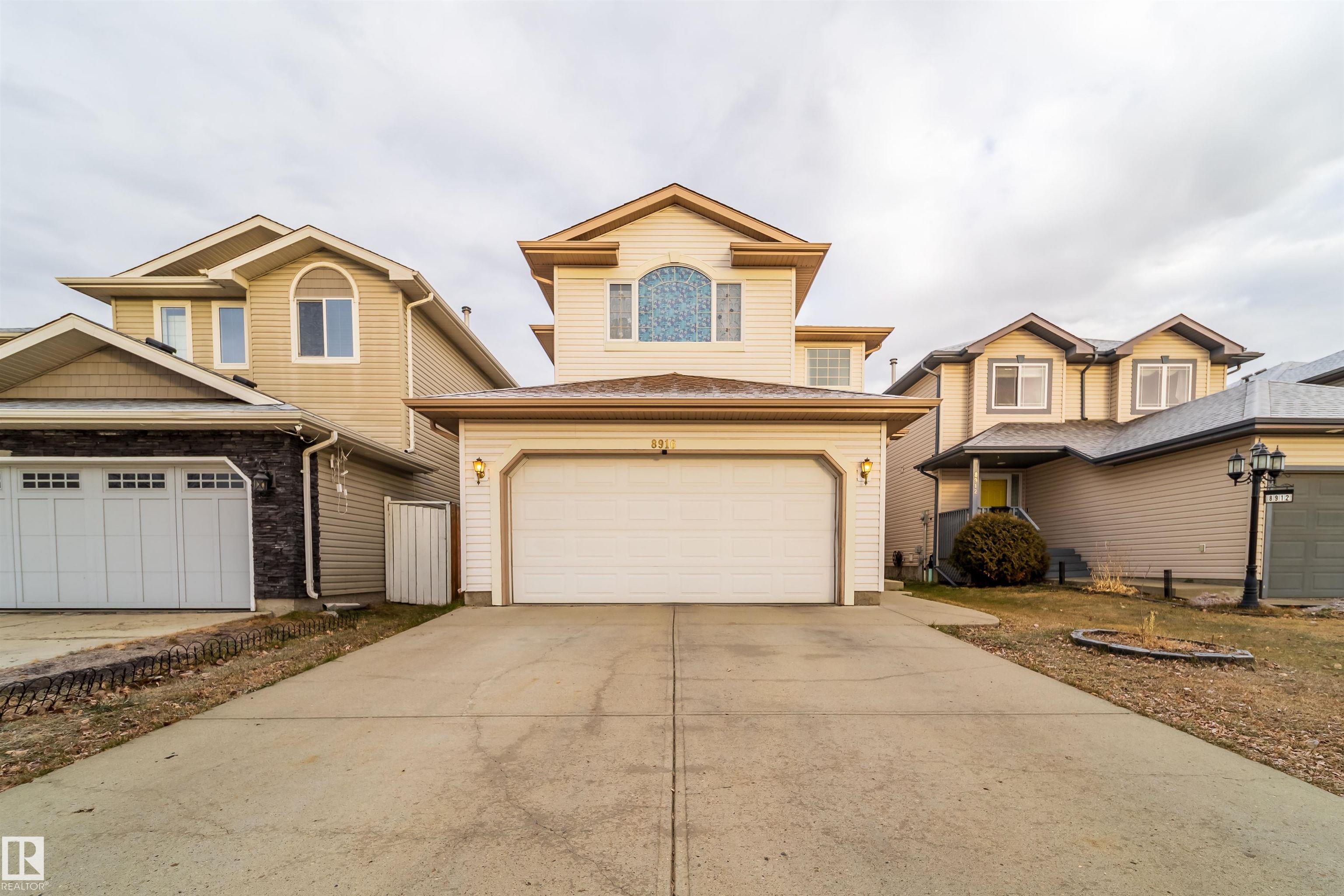8916 175 Avenue, E4466246, Alberta,