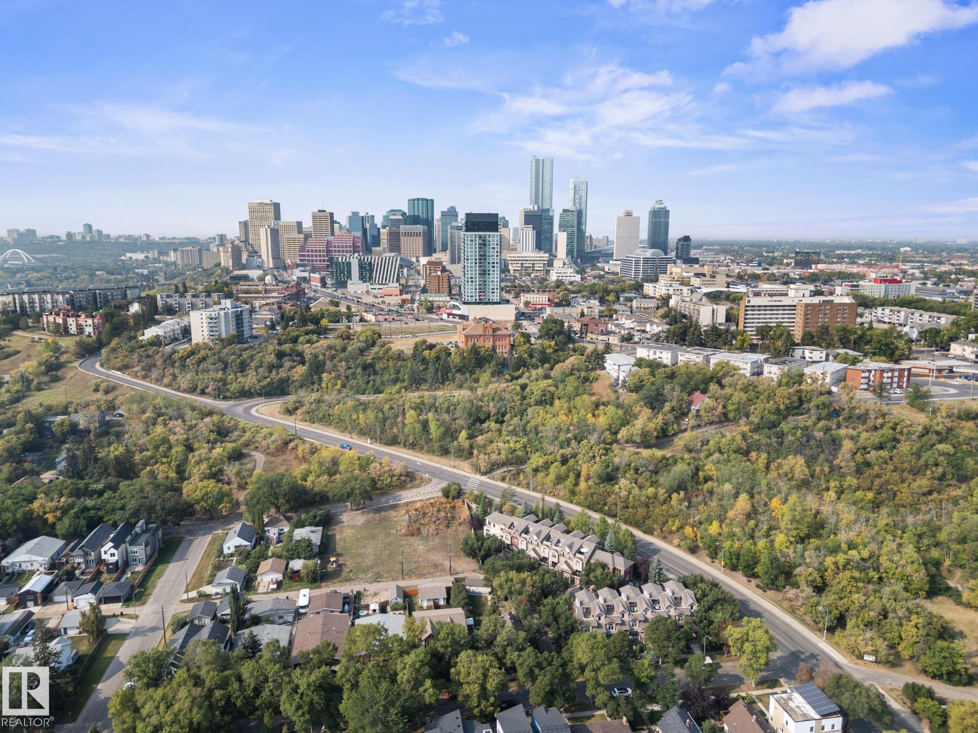 Fifth View of 6 10240 90 Street, Riverdale, Edmonton, Alberta, T5H 1S1