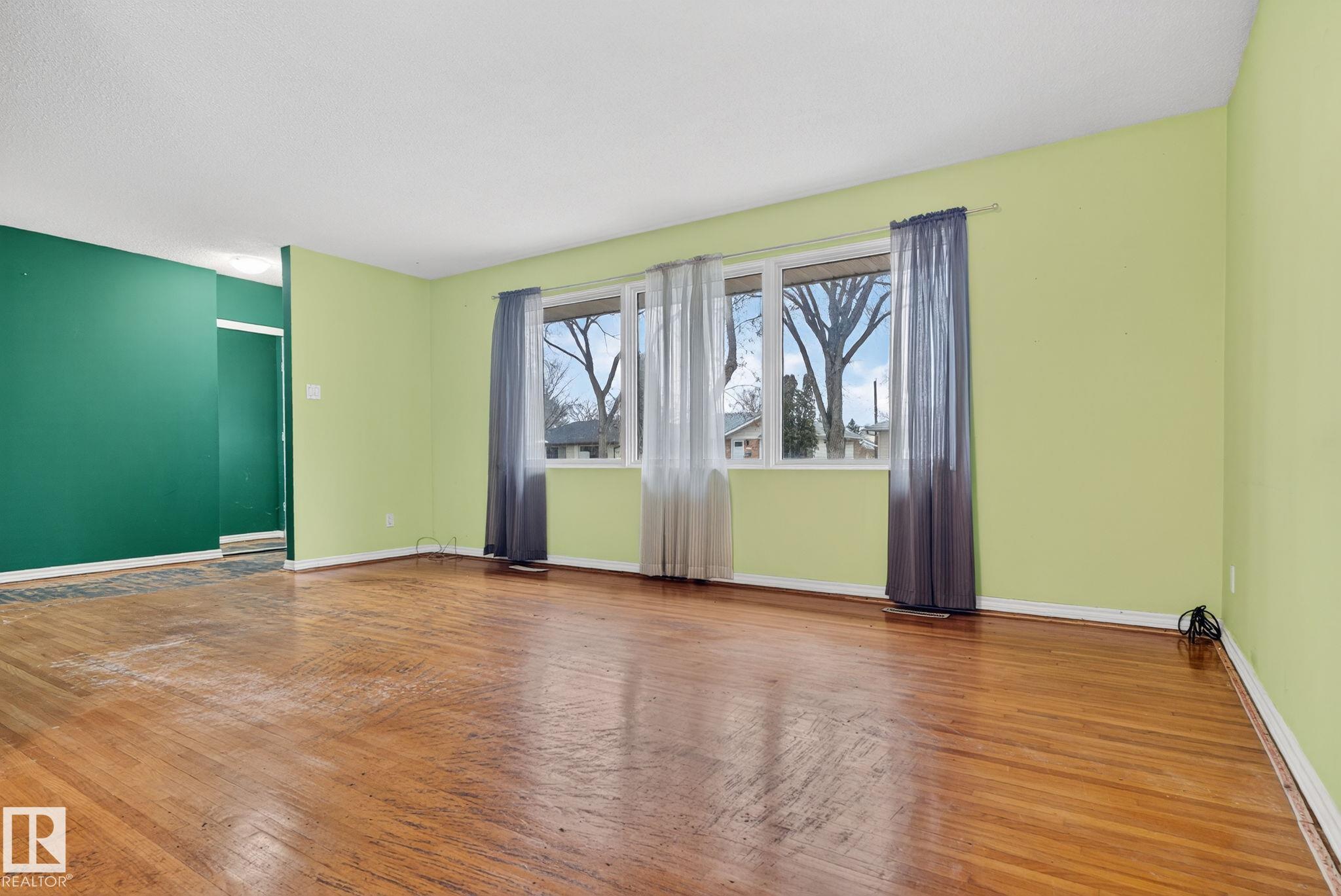 Fourth View of 8715 64 Avenue, Argyll, Edmonton, Alberta, T6E 0H4