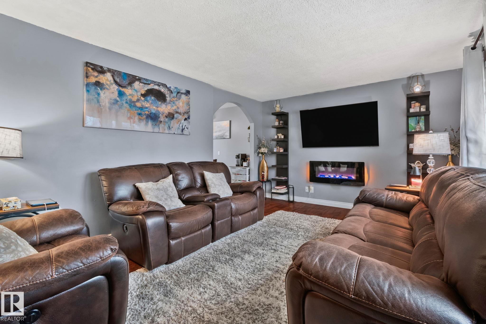 44 GARDEN Crescent, E4466276, Alberta,