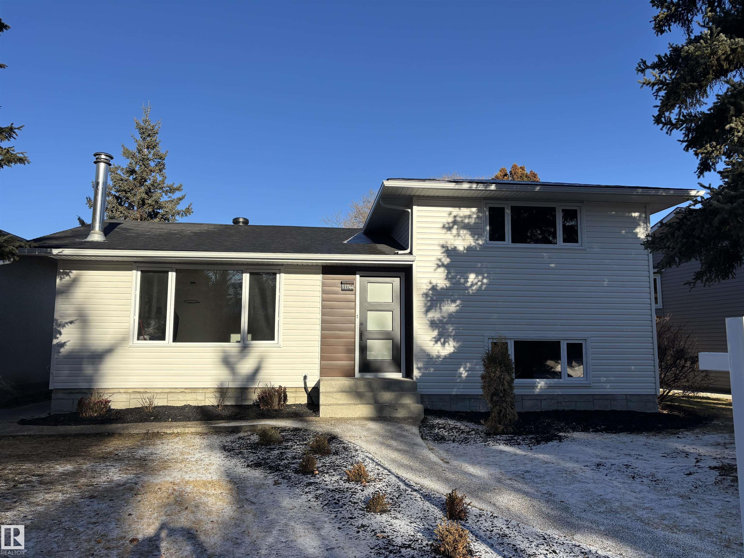 11744 37 Avenue, E4466395, Alberta,