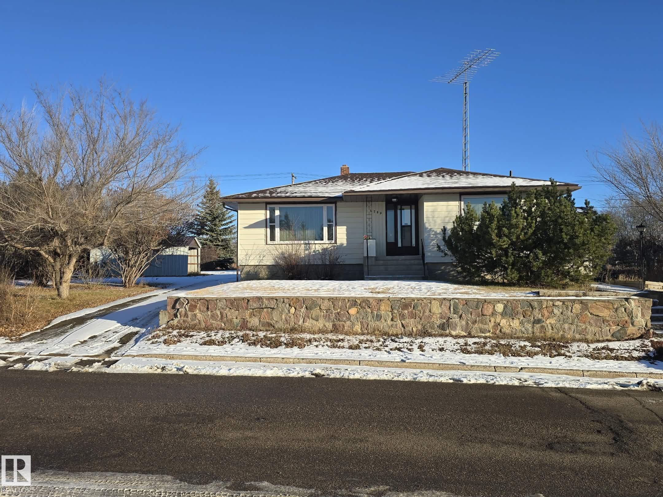 4709 46 Street, E4466568, Alberta,