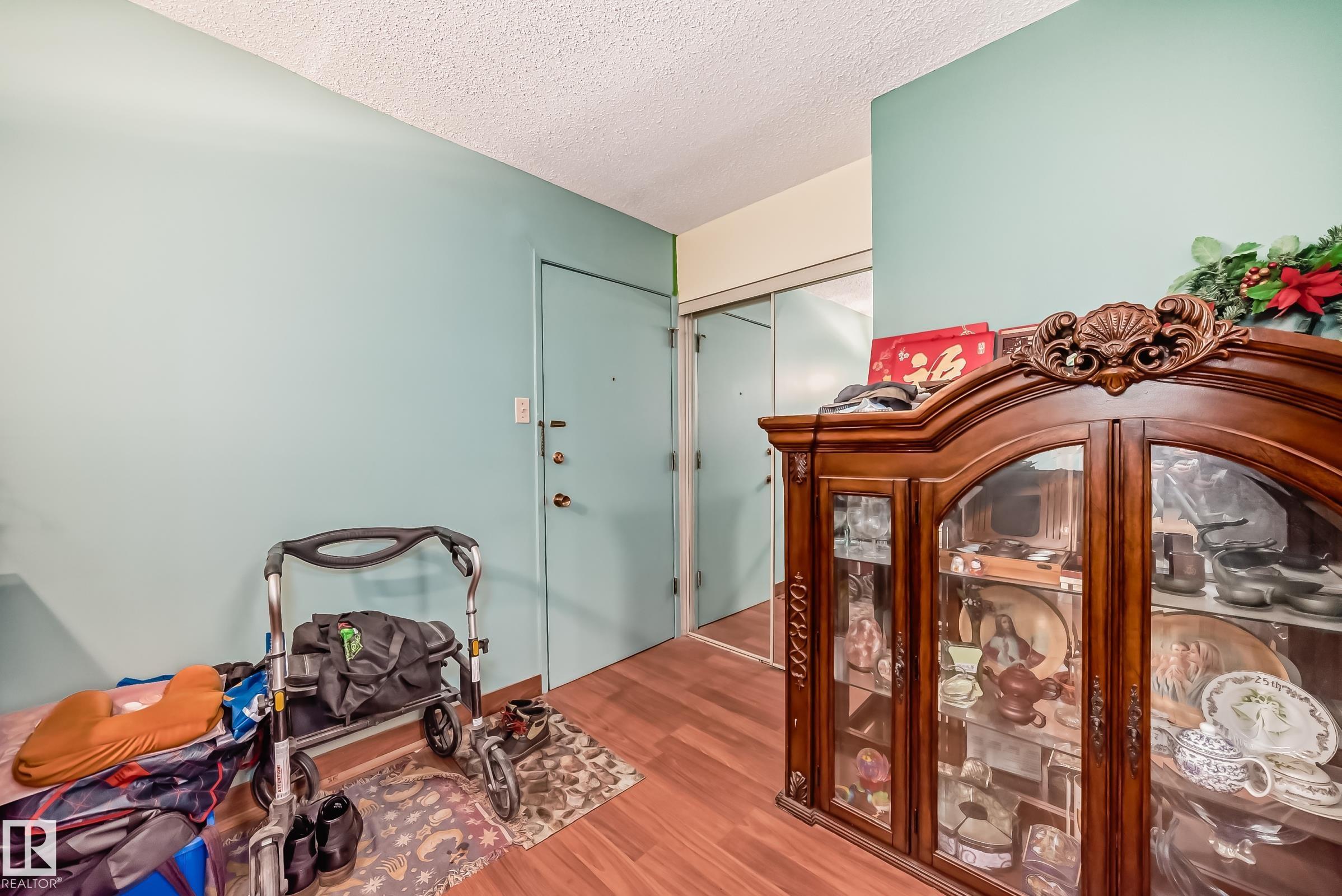 Fourth View of 315 5125 RIVERBEND Road, Brander Gardens, Edmonton, Alberta, T6H 5K5