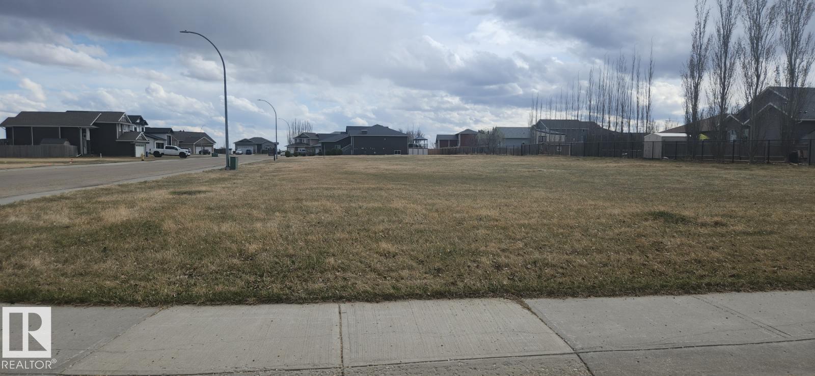 Second View of 24 Monterey Estates, Norwood, Wetaskiwin, Alberta, T9A 3T1