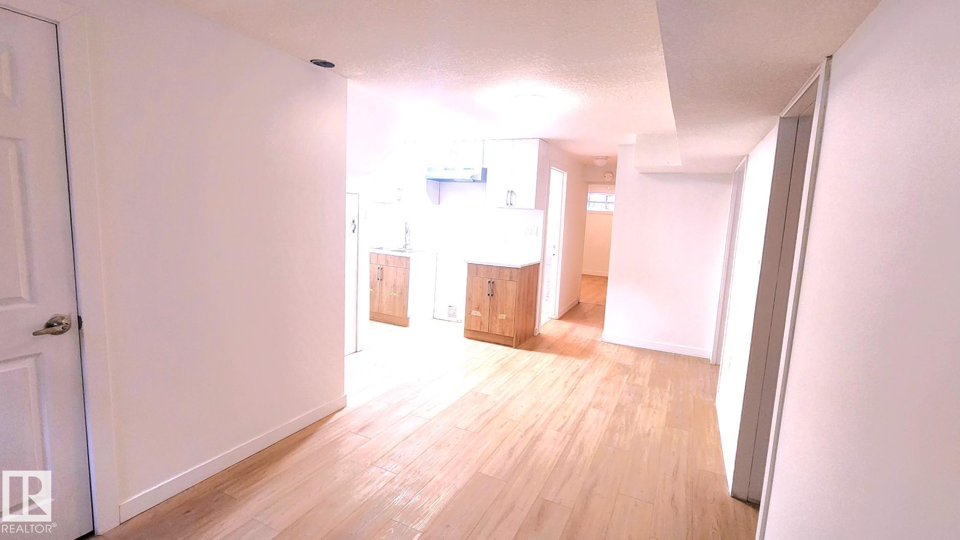 Fifth View of 11516 133A Avenue, Kensington, Edmonton, Alberta, T5E 1G6