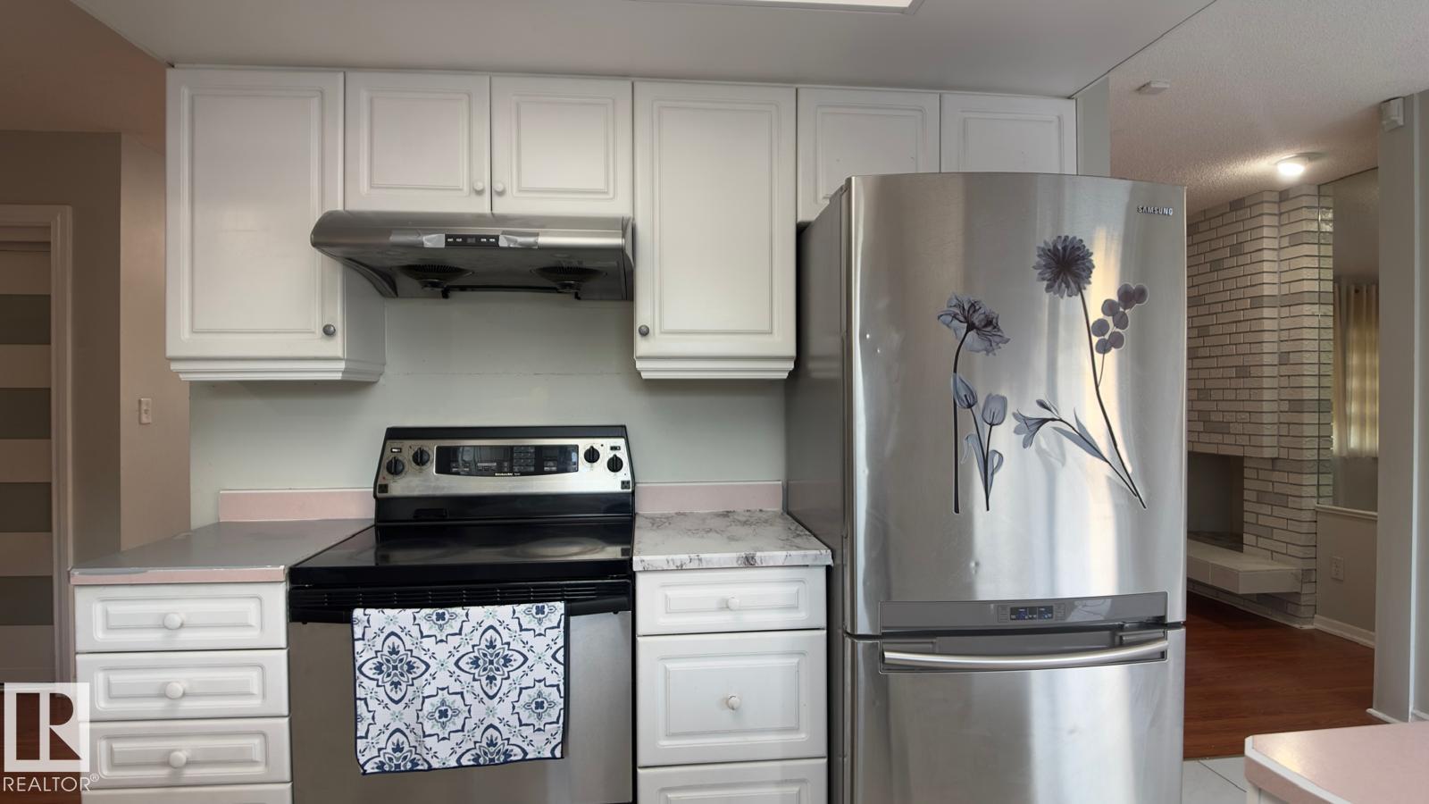 Fourth View of 13516 42 Street, Sifton Park, Edmonton, Alberta, T5A 2R3