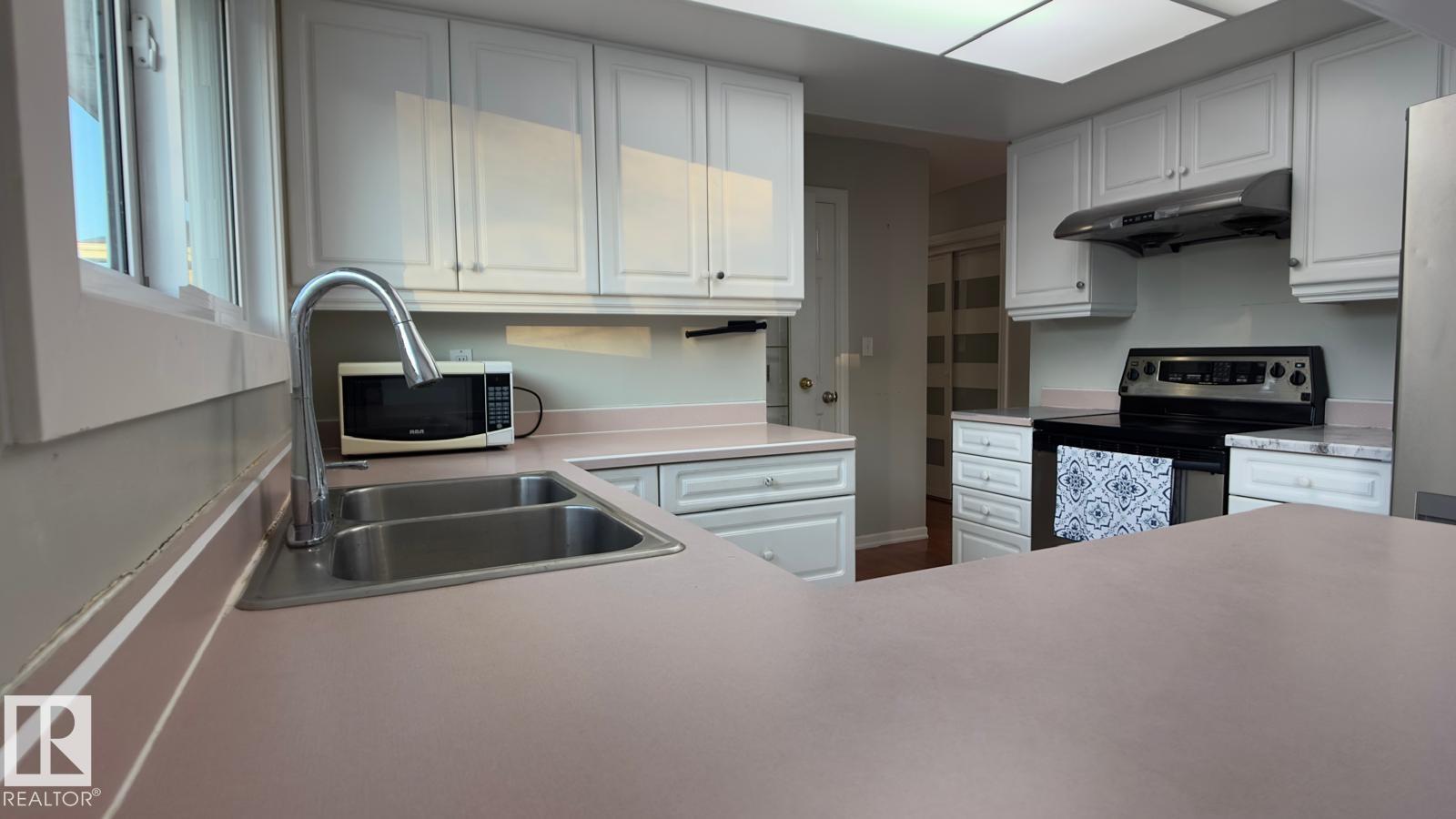 Fifth View of 13516 42 Street, Sifton Park, Edmonton, Alberta, T5A 2R3