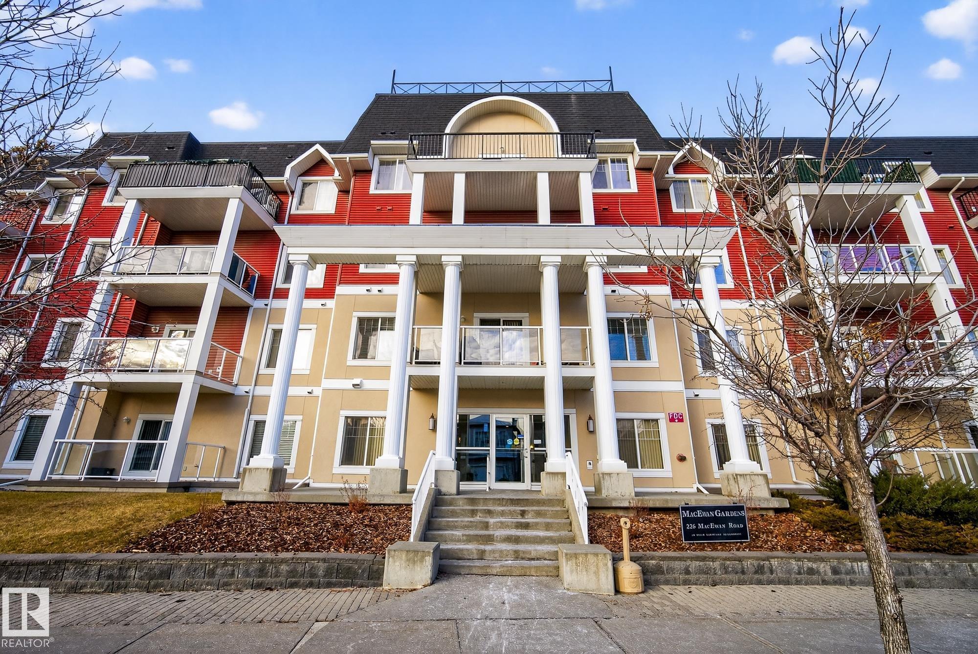 Main View of 225 226 MACEWAN Road, Macewan, Edmonton, Alberta, T6W 0C5